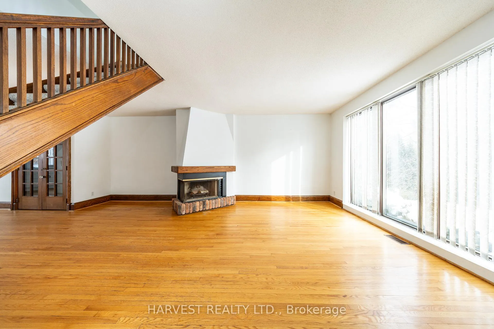 Photo 4 of 14 Tilson Road, Toronto, Mount Pleasant East — HOMEH