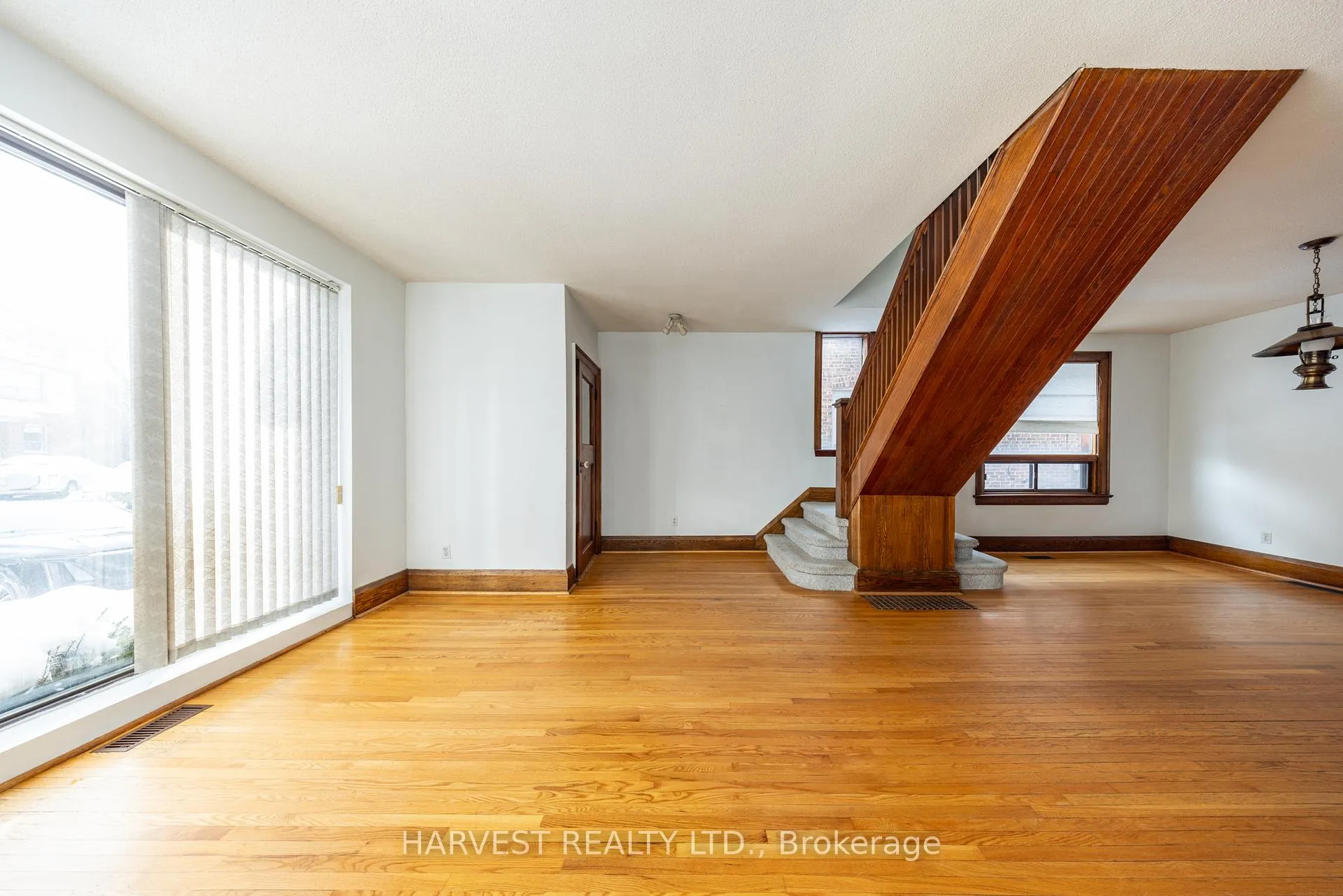 Photo 7 of 14 Tilson Road, Toronto, Mount Pleasant East — HOMEH
