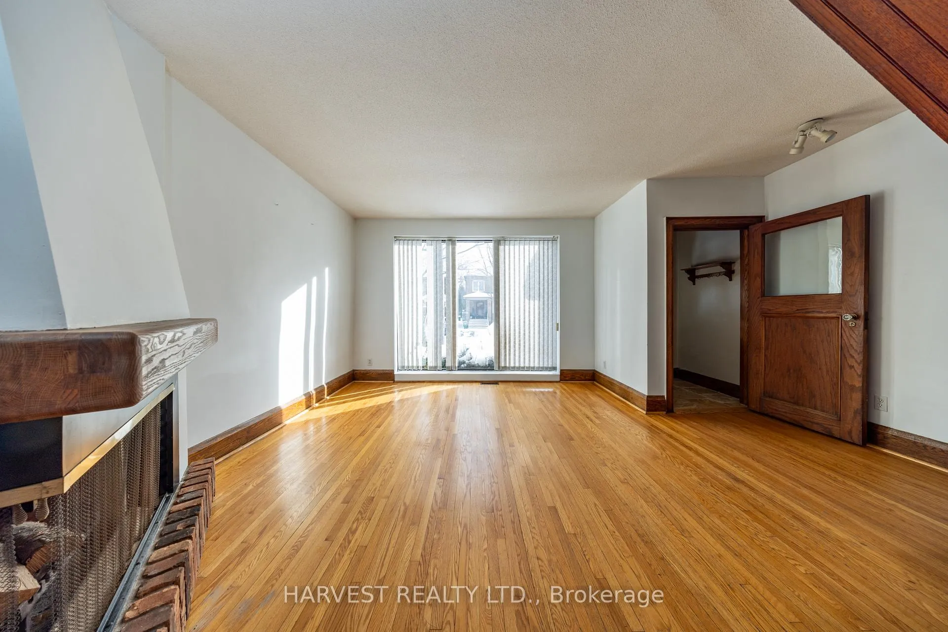 Photo 8 of 14 Tilson Road, Toronto, Mount Pleasant East — HOMEH
