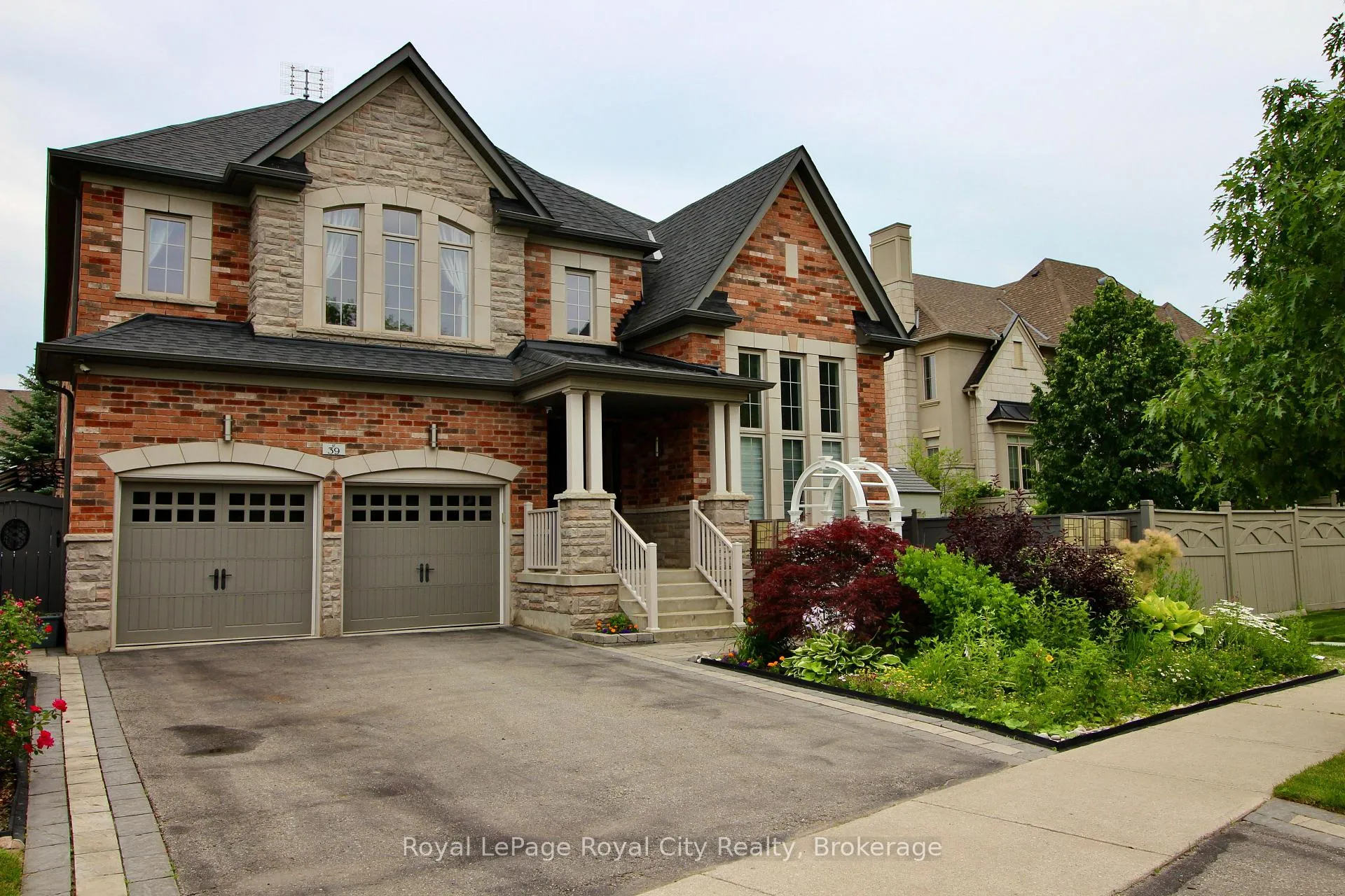 Front of 39 Dalmeny Drive
