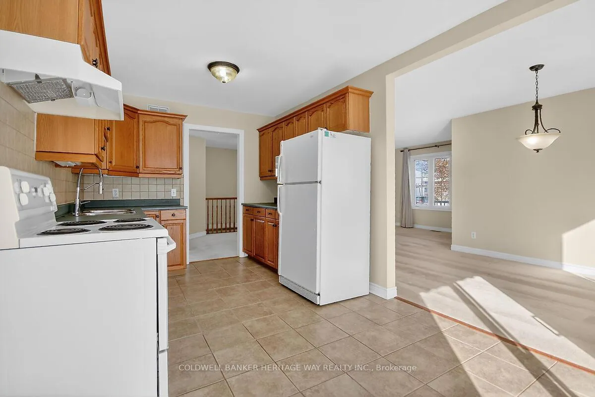 Photo 11 of 492 Joseph Street, Carleton Place — HOMEH