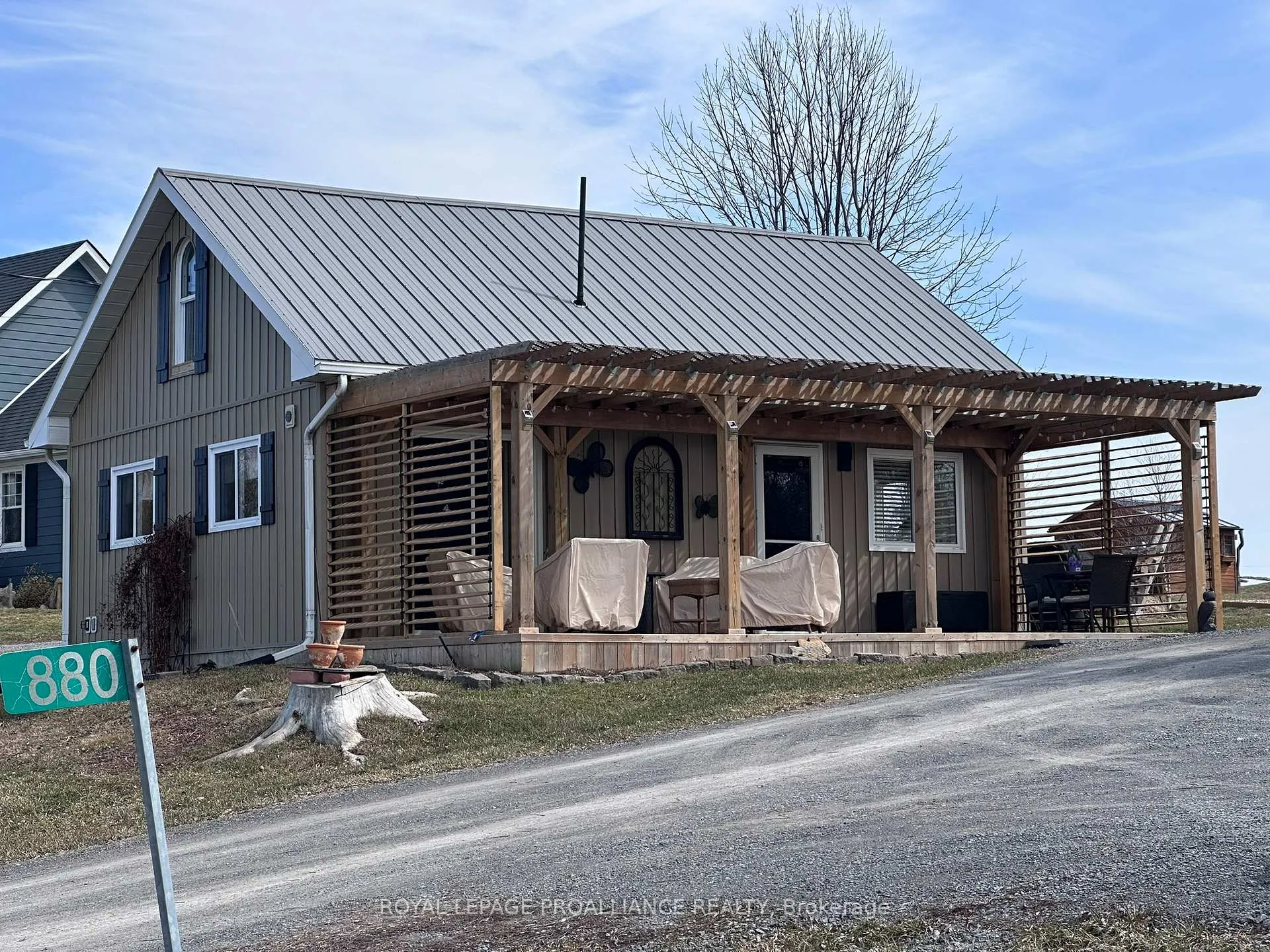 Front of 880 North Big Island Road