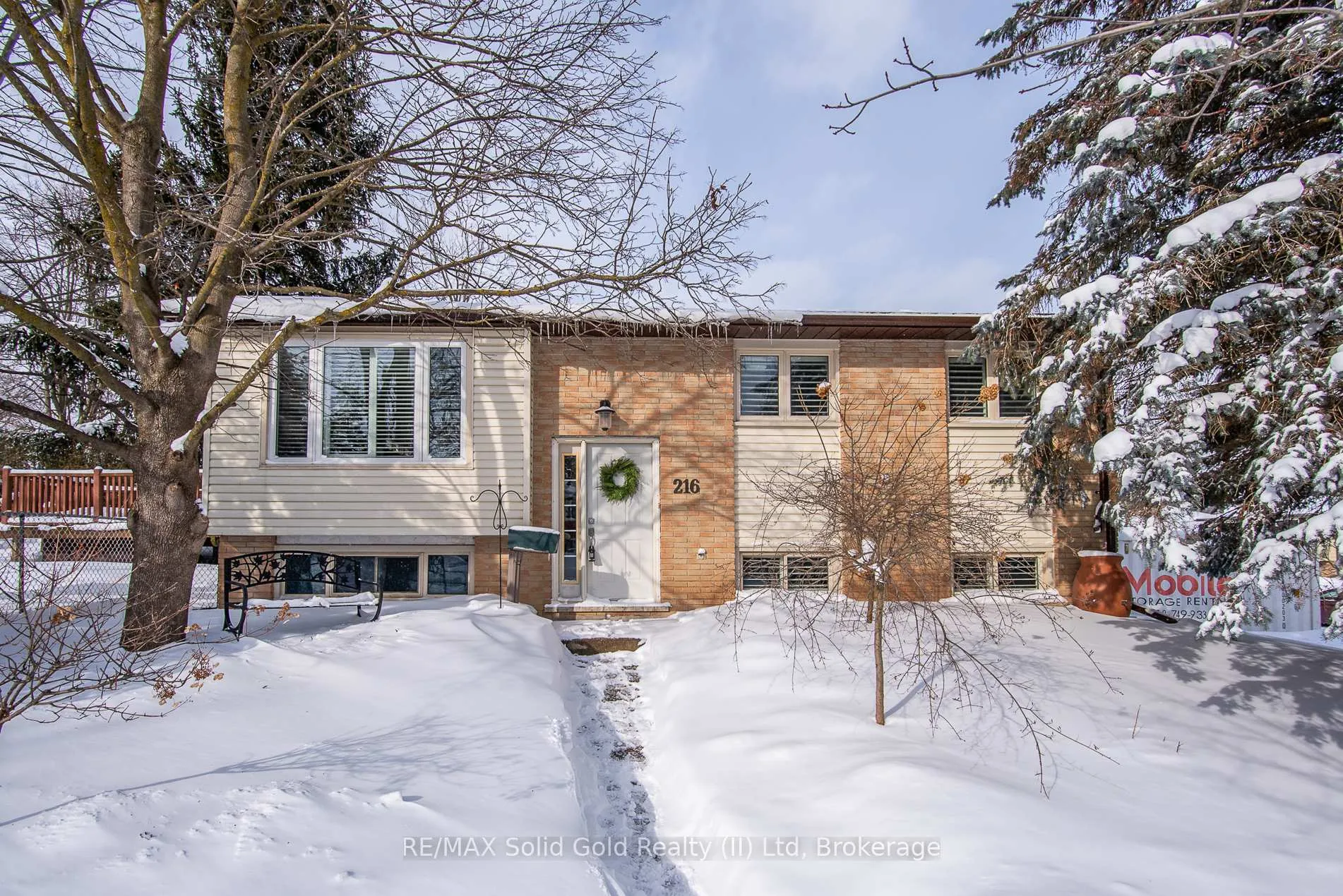 Photo 2 of 216 Northlake Drive, Waterloo — HOMEH