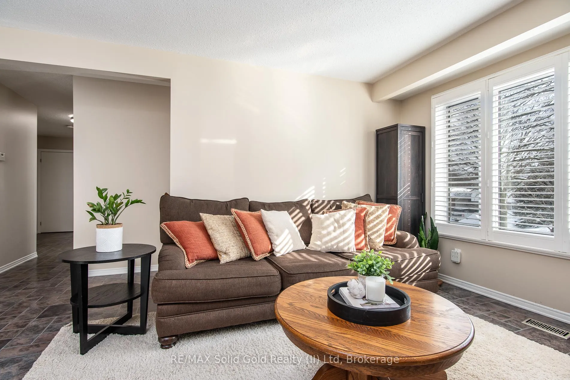 Photo 6 of 216 Northlake Drive, Waterloo — HOMEH