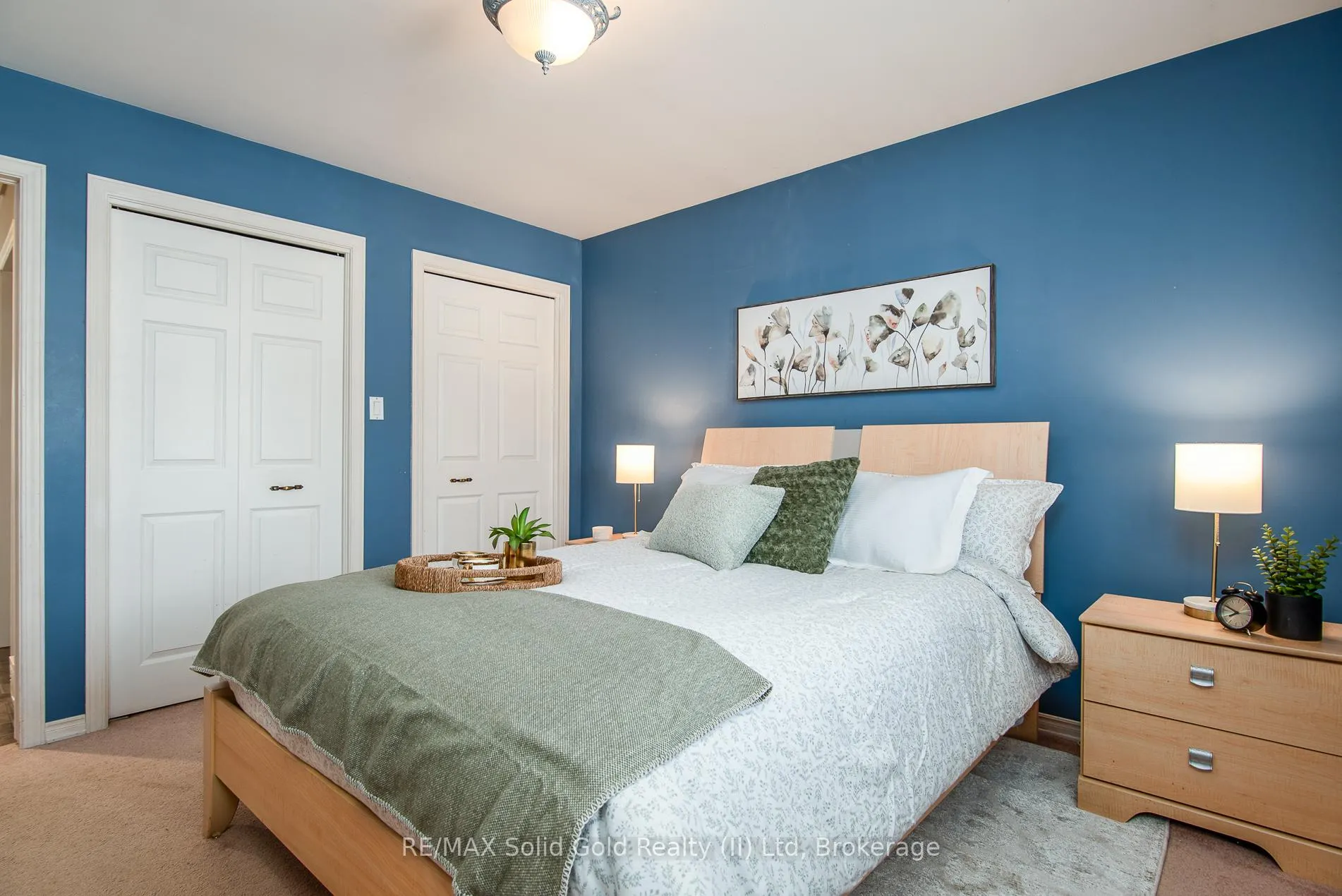 Photo 20 of 216 Northlake Drive, Waterloo — HOMEH