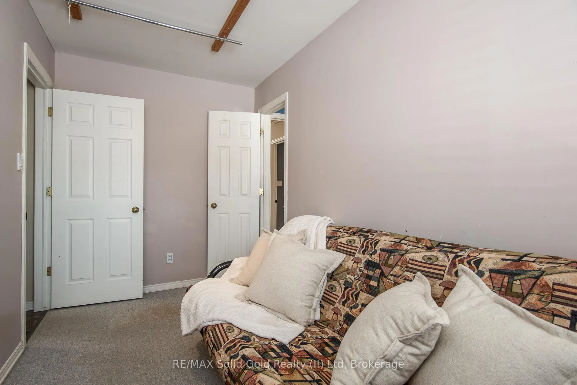 Photo 25 of 216 Northlake Drive, Waterloo — HOMEH