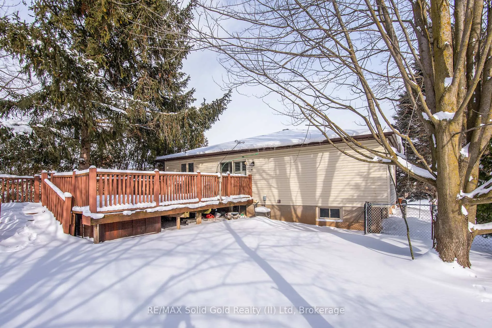 Photo 41 of 216 Northlake Drive, Waterloo — HOMEH