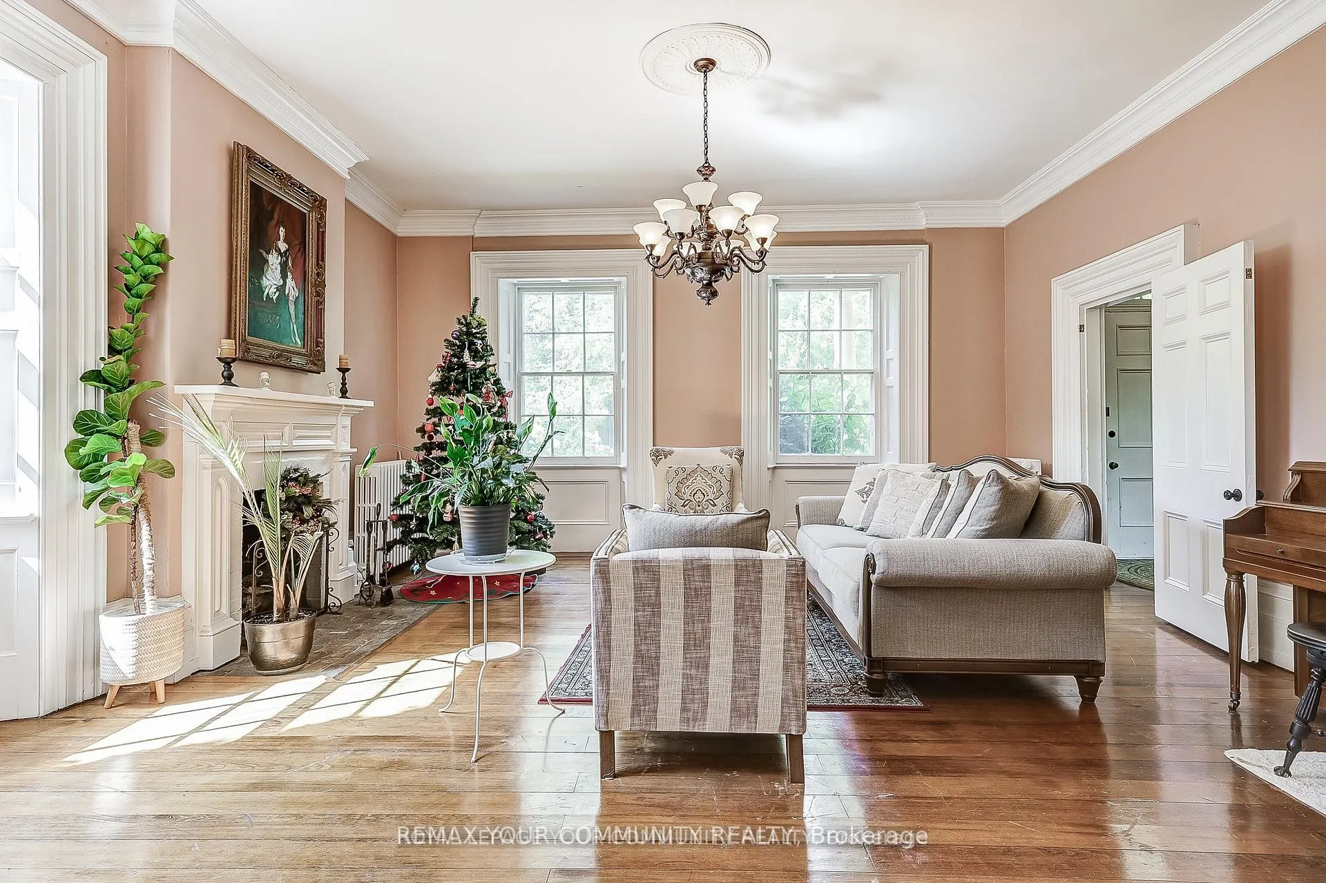 Photo 10 of 54 Cricklewood Crescent, Markham, Royal Orchard — HOMEH