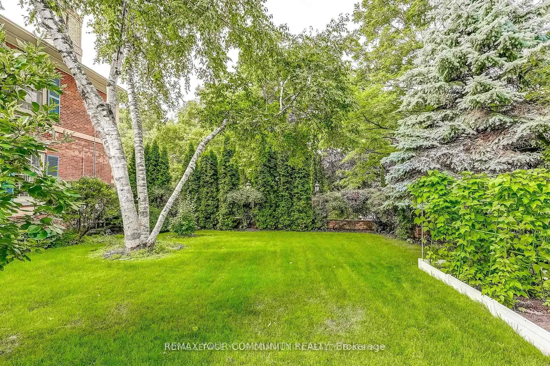 Photo 35 of 54 Cricklewood Crescent, Markham, Royal Orchard — HOMEH