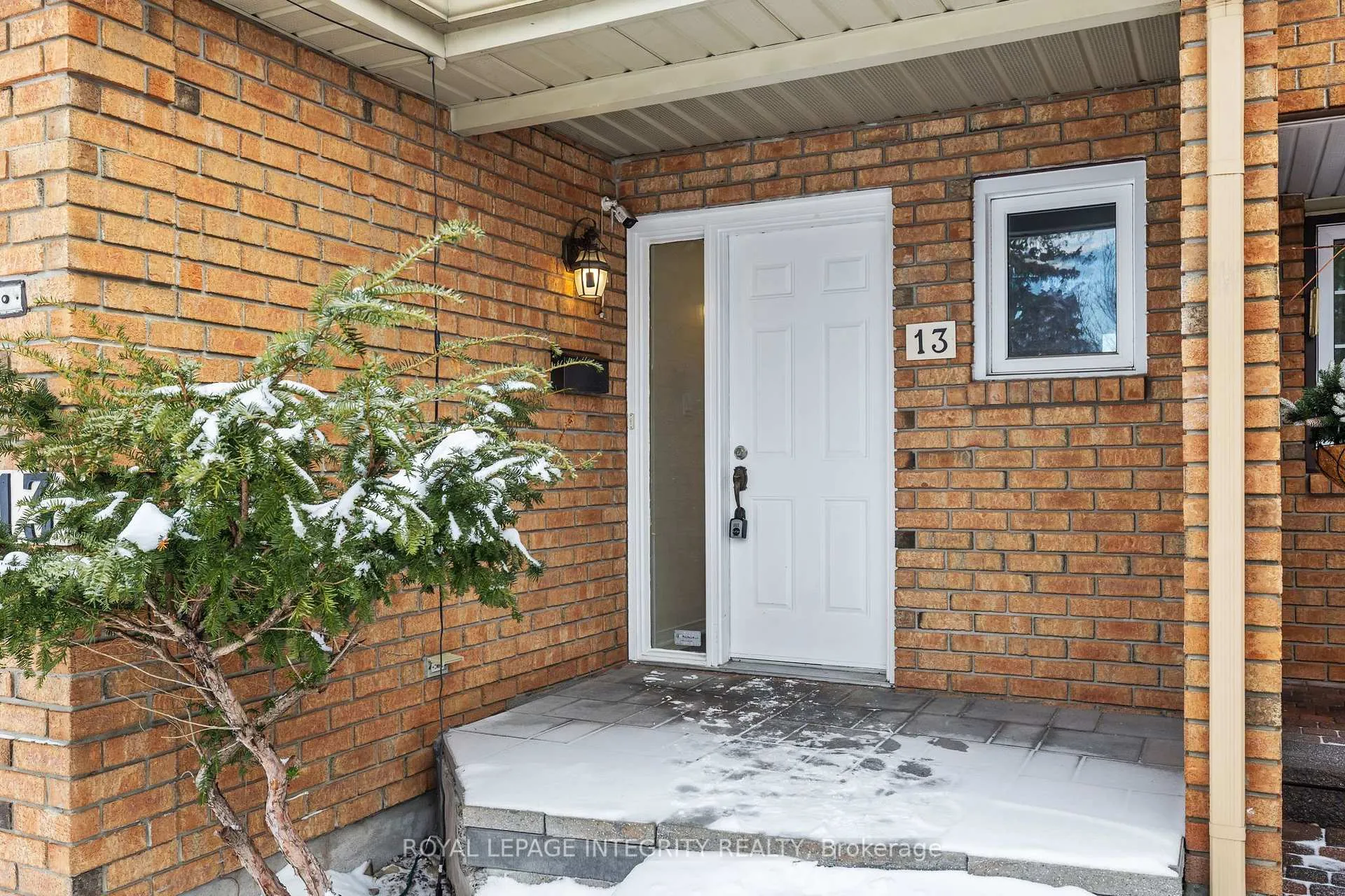 Photo 2 of 13 Robarts Crescent, Ottawa, Kanata - Katimavik — HOMEH