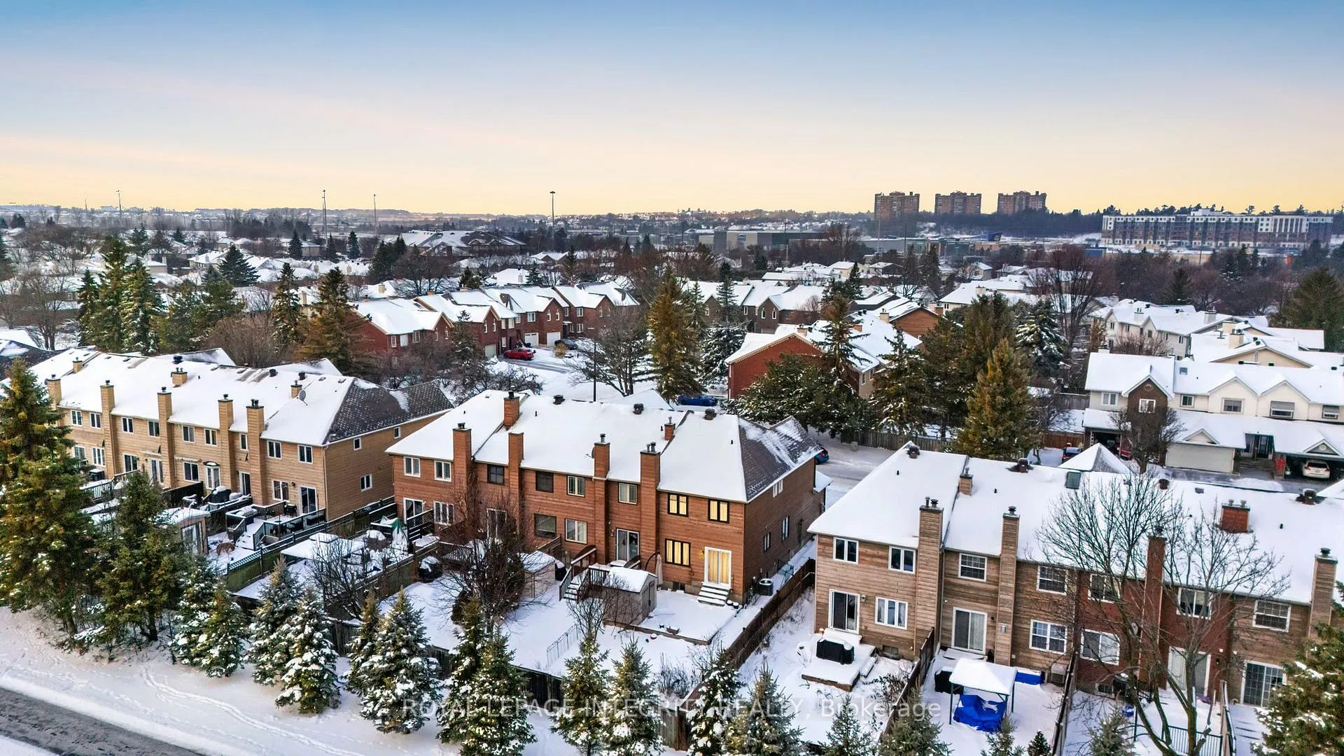 Photo 34 of 13 Robarts Crescent, Ottawa, Kanata - Katimavik — HOMEH