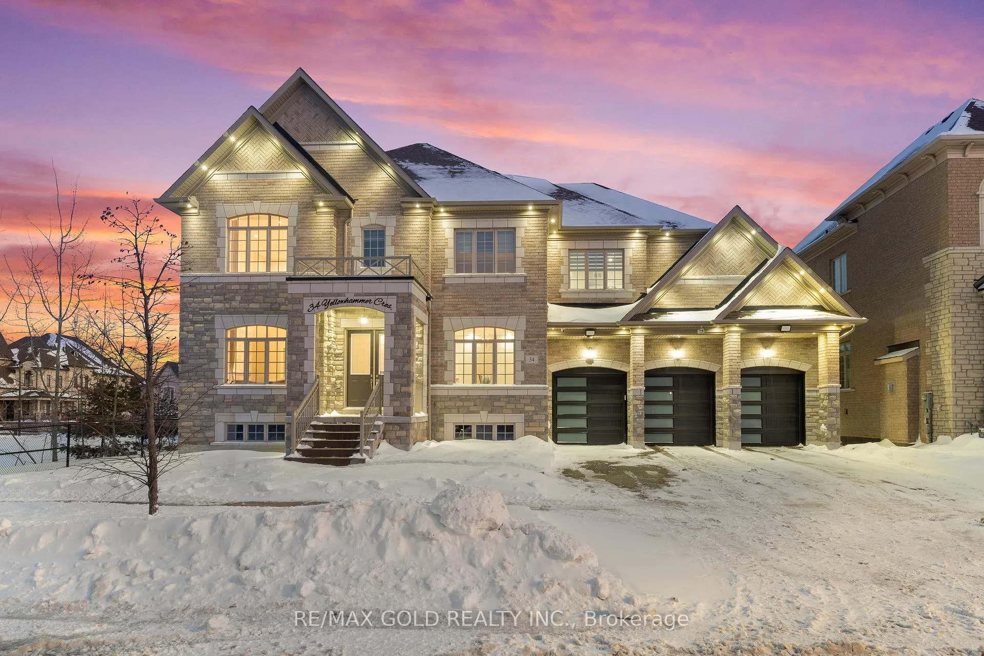 Photo 1 of 34 Yellowhammer Crescent, Brampton, Toronto Gore Rural Estate — HOMEH