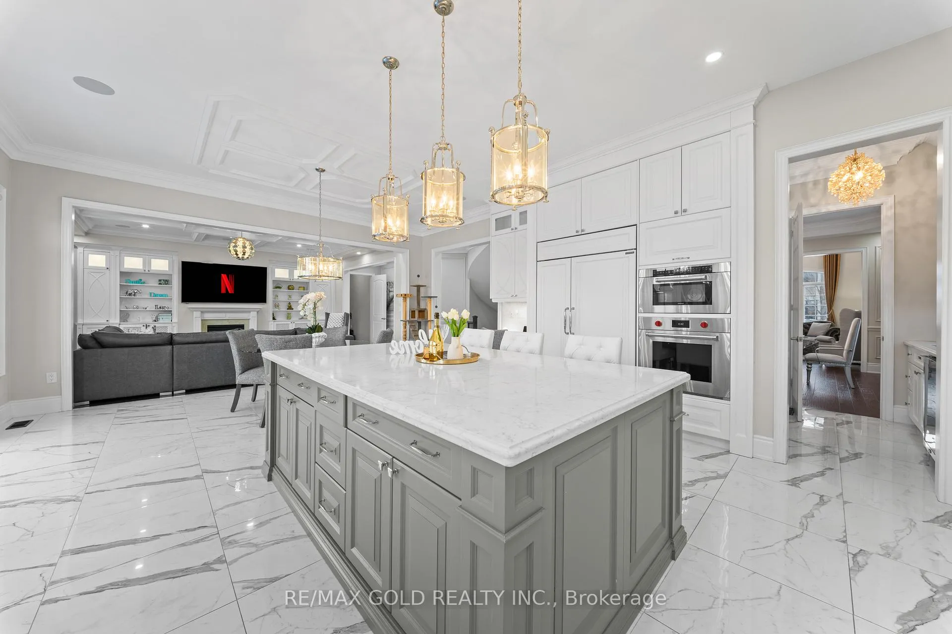 Photo 19 of 34 Yellowhammer Crescent, Brampton, Toronto Gore Rural Estate — HOMEH