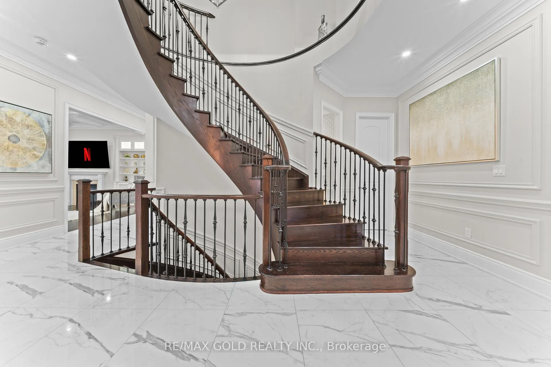 Photo 29 of 34 Yellowhammer Crescent, Brampton, Toronto Gore Rural Estate — HOMEH