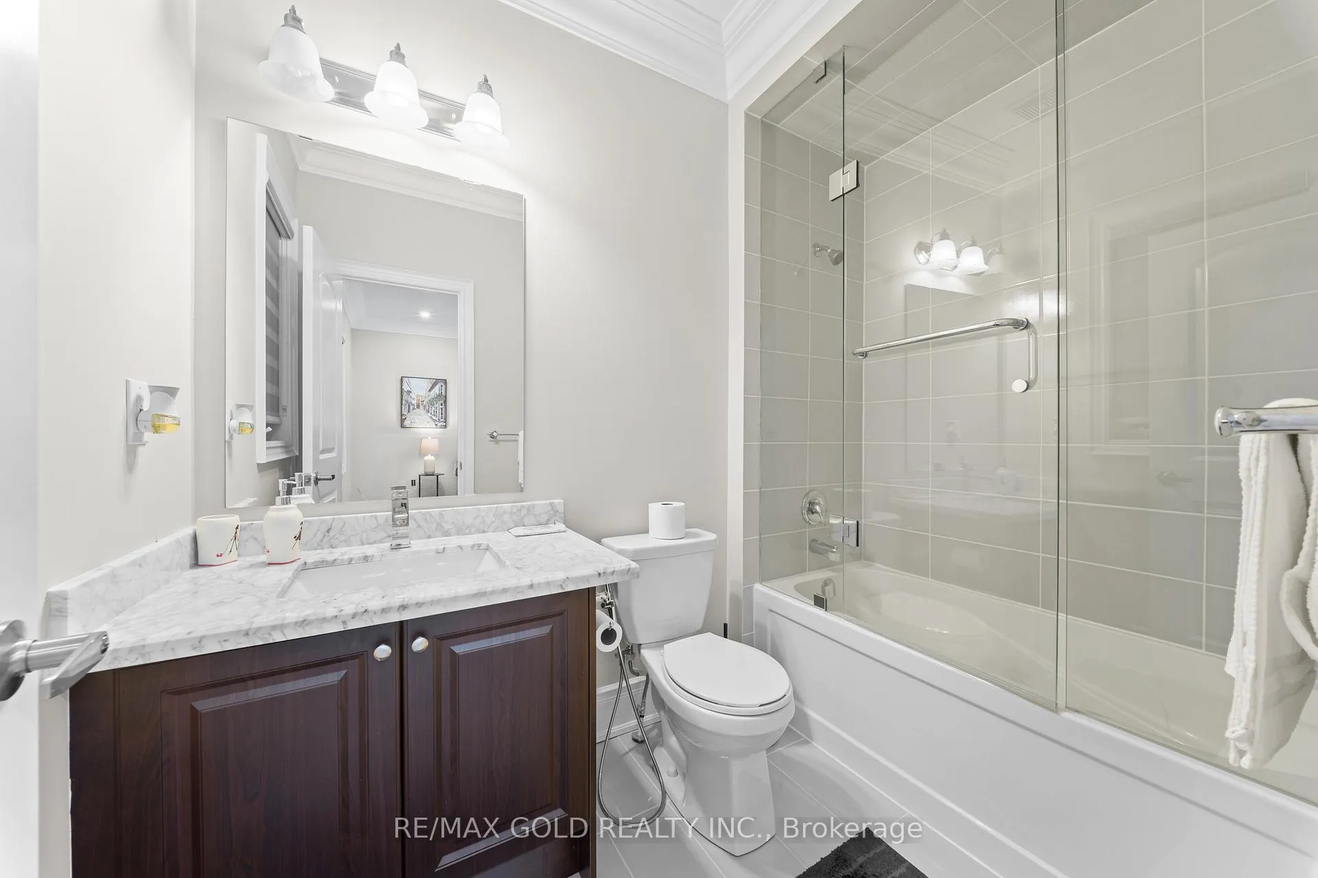 Photo 39 of 34 Yellowhammer Crescent, Brampton, Toronto Gore Rural Estate — HOMEH