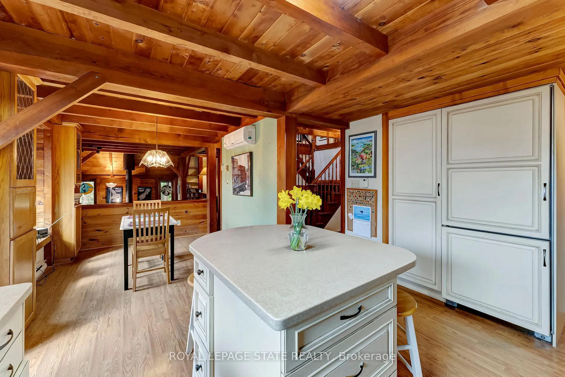 Photo 7 of 1548 Mineral Springs Road W, Hamilton, Ancaster — HOMEH
