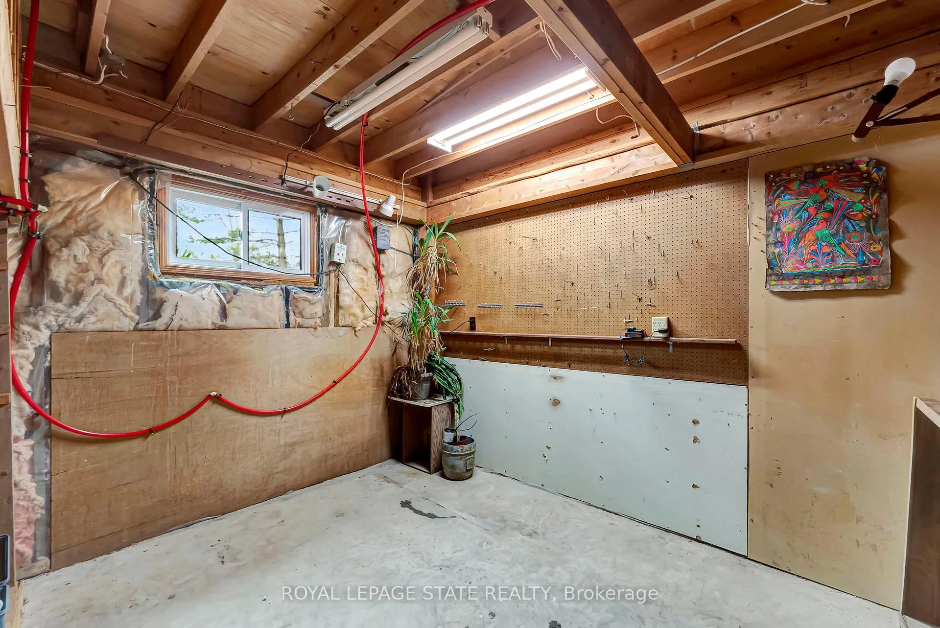 Photo 23 of 1548 Mineral Springs Road W, Hamilton, Ancaster — HOMEH