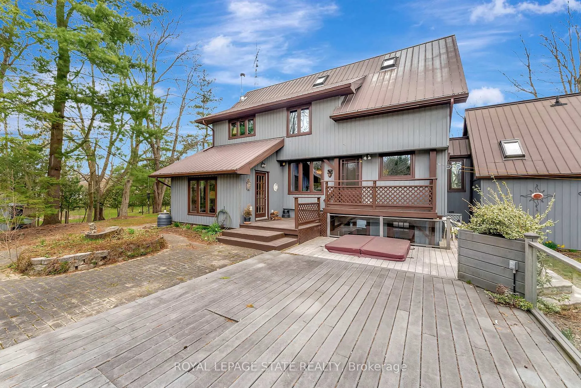 Photo 32 of 1548 Mineral Springs Road W, Hamilton, Ancaster — HOMEH