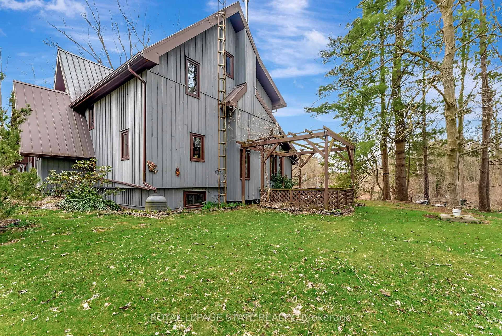 Photo 40 of 1548 Mineral Springs Road W, Hamilton, Ancaster — HOMEH
