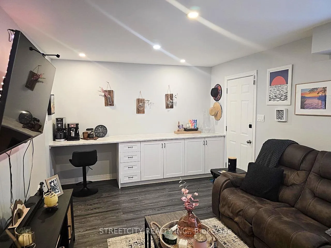 Photo 13 of 52 Fairview Crescent, Sarnia — HOMEH