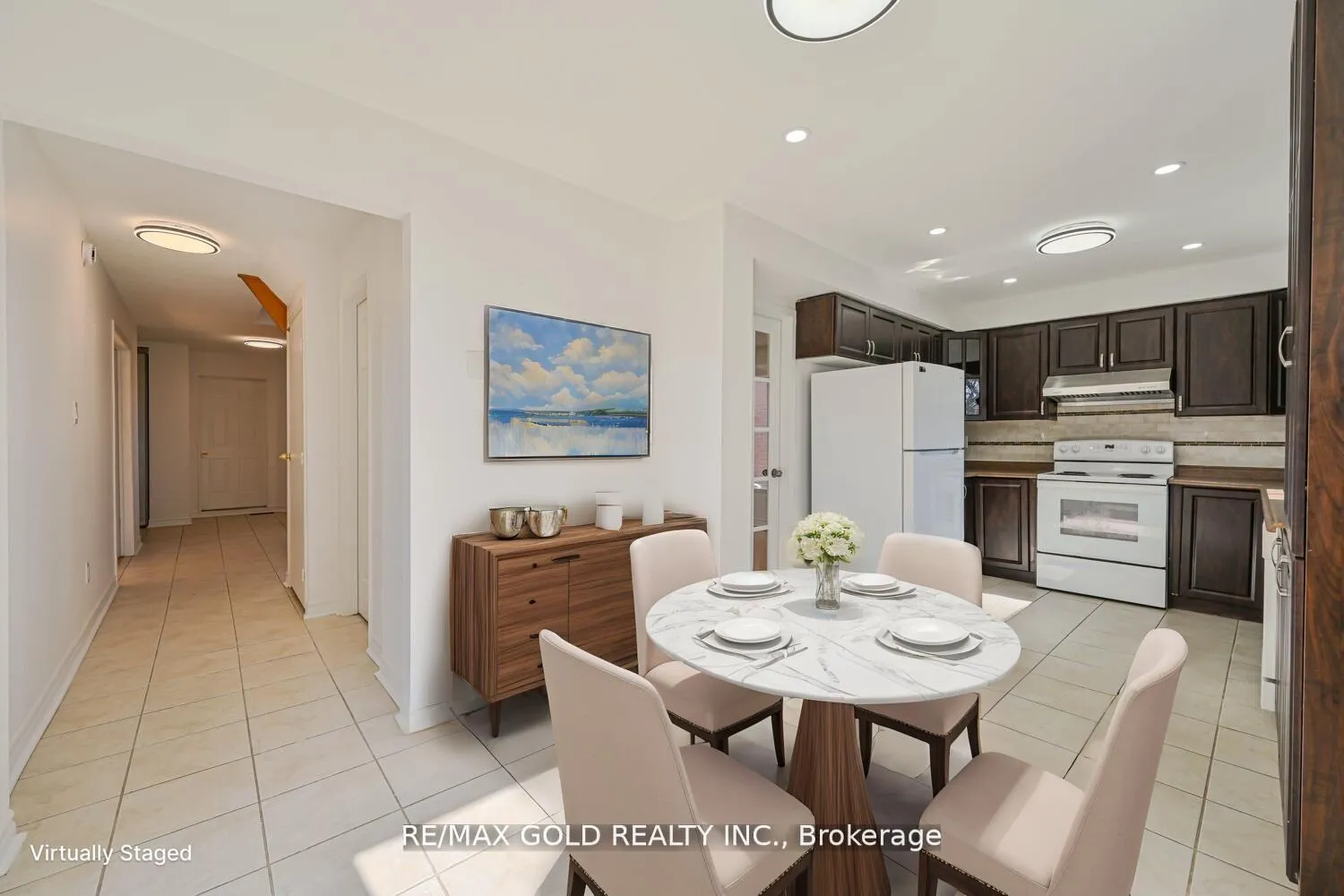 Photo 12 of 46 Plover Place, Brampton, Fletcher's Creek South — HOMEH