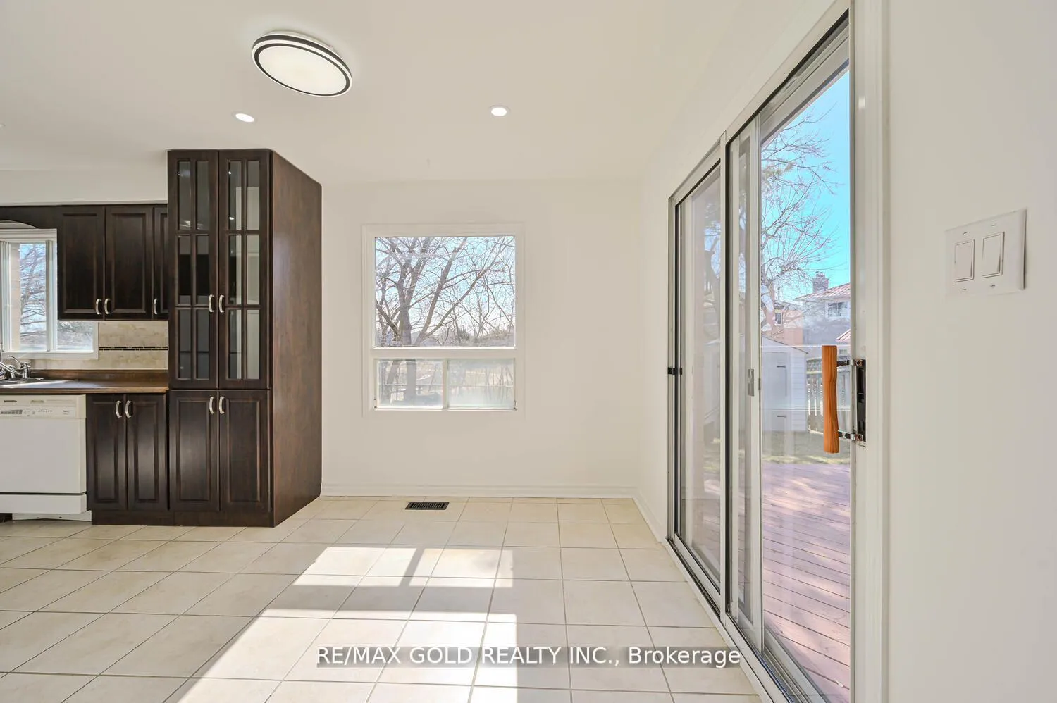 Photo 15 of 46 Plover Place, Brampton, Fletcher's Creek South — HOMEH