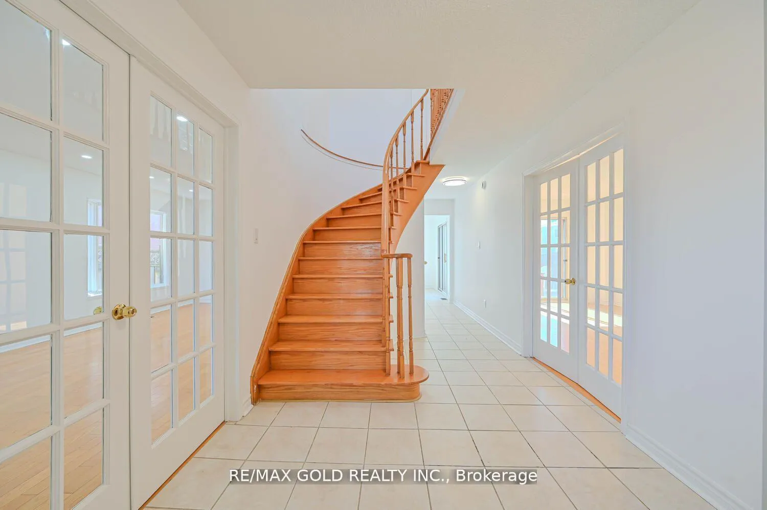 Photo 21 of 46 Plover Place, Brampton, Fletcher's Creek South — HOMEH