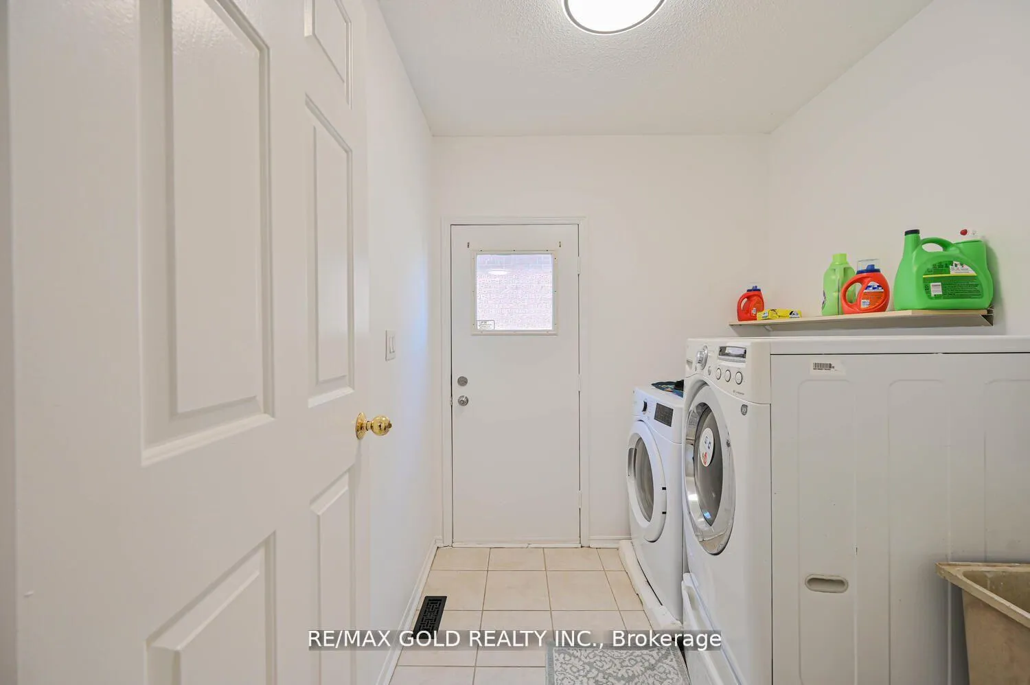 Photo 36 of 46 Plover Place, Brampton, Fletcher's Creek South — HOMEH