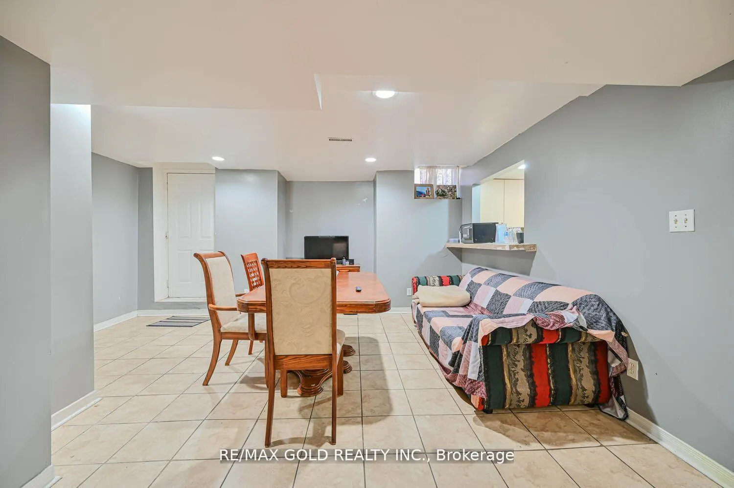 Photo 37 of 46 Plover Place, Brampton, Fletcher's Creek South — HOMEH