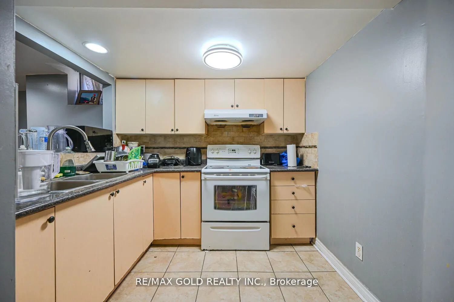 Photo 38 of 46 Plover Place, Brampton, Fletcher's Creek South — HOMEH
