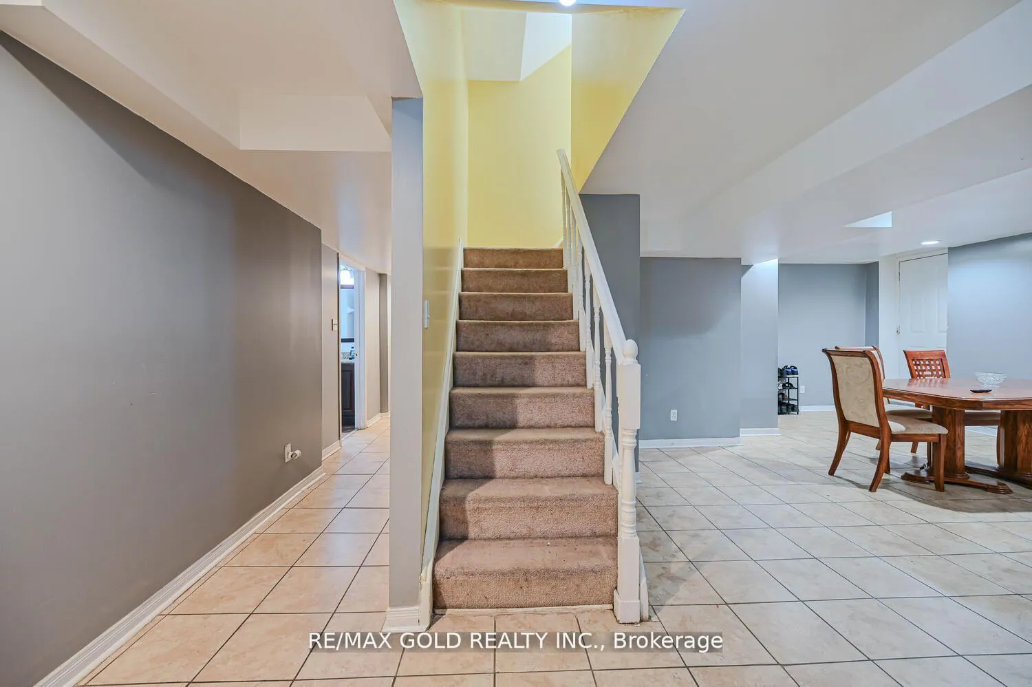 Photo 42 of 46 Plover Place, Brampton, Fletcher's Creek South — HOMEH