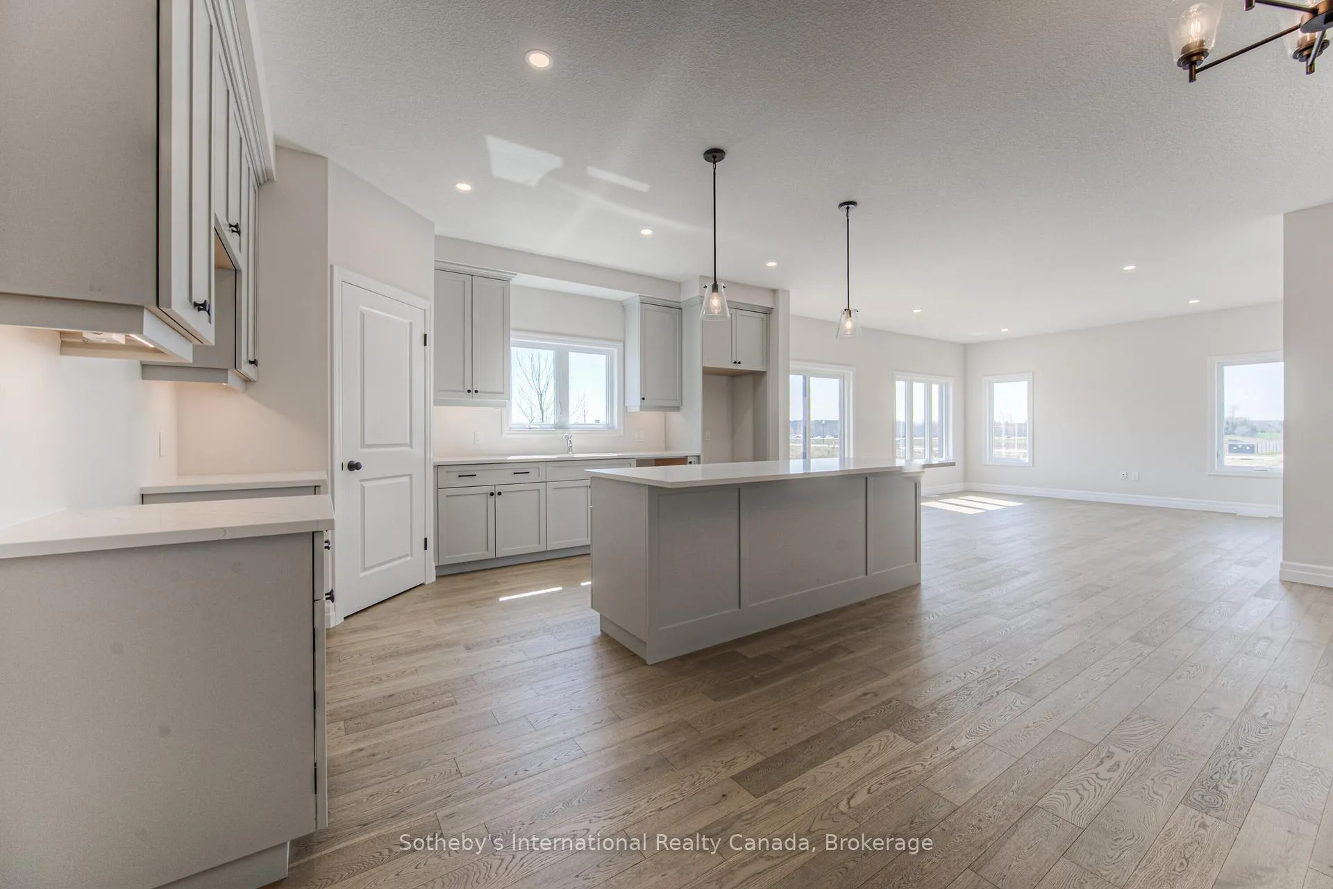 Photo 5 of 672 Wray Avenue S, North Perth, Listowel — HOMEH
