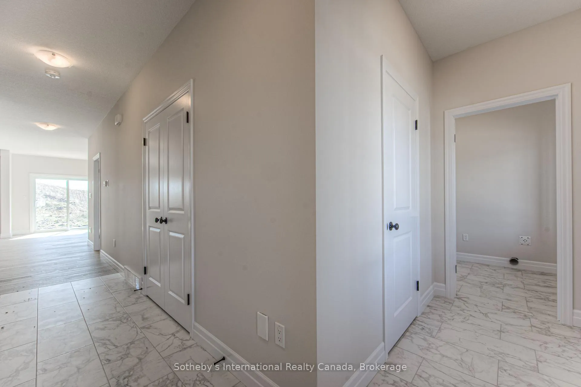 Photo 11 of 672 Wray Avenue S, North Perth, Listowel — HOMEH