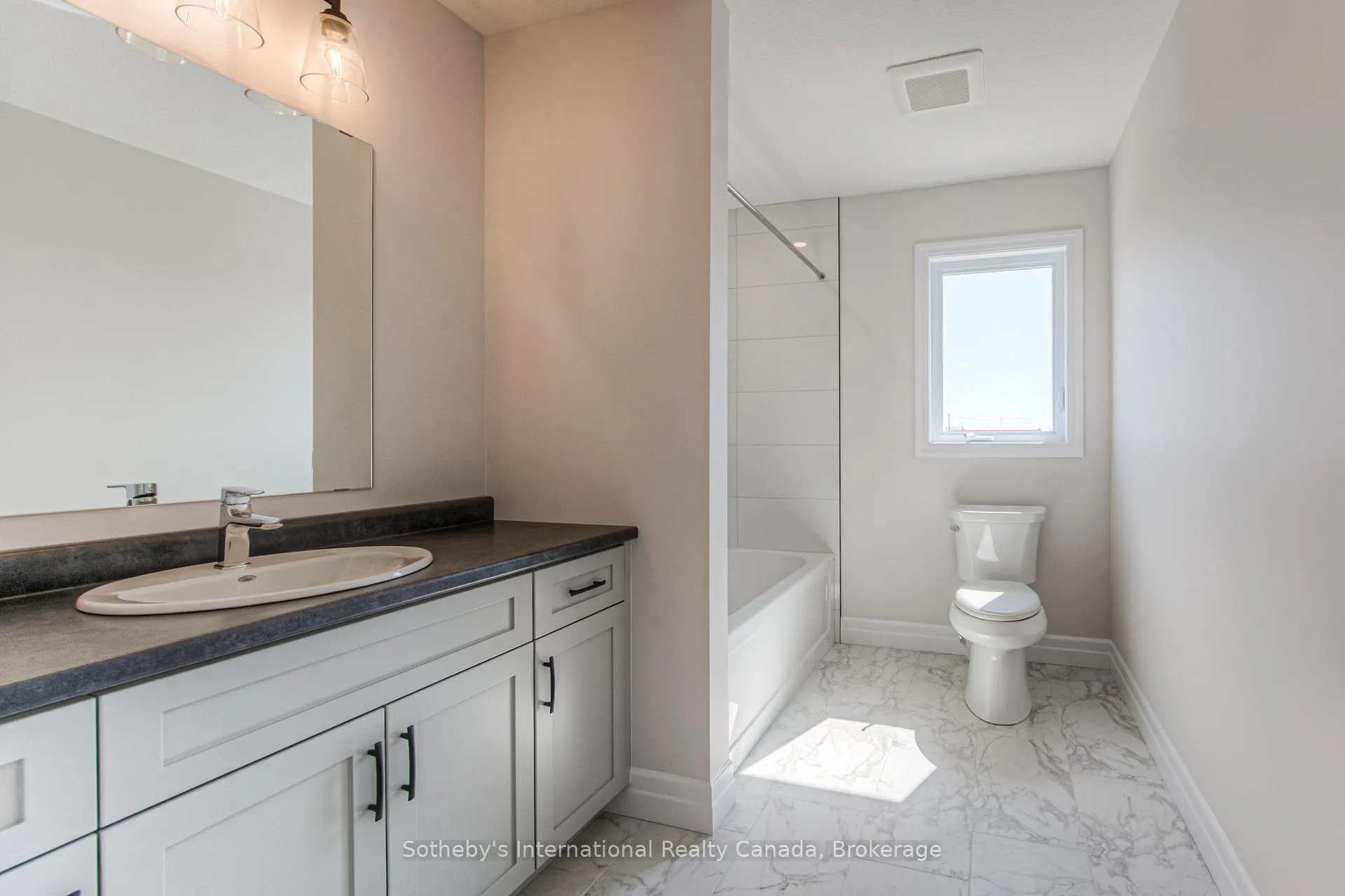 Photo 23 of 672 Wray Avenue S, North Perth, Listowel — HOMEH