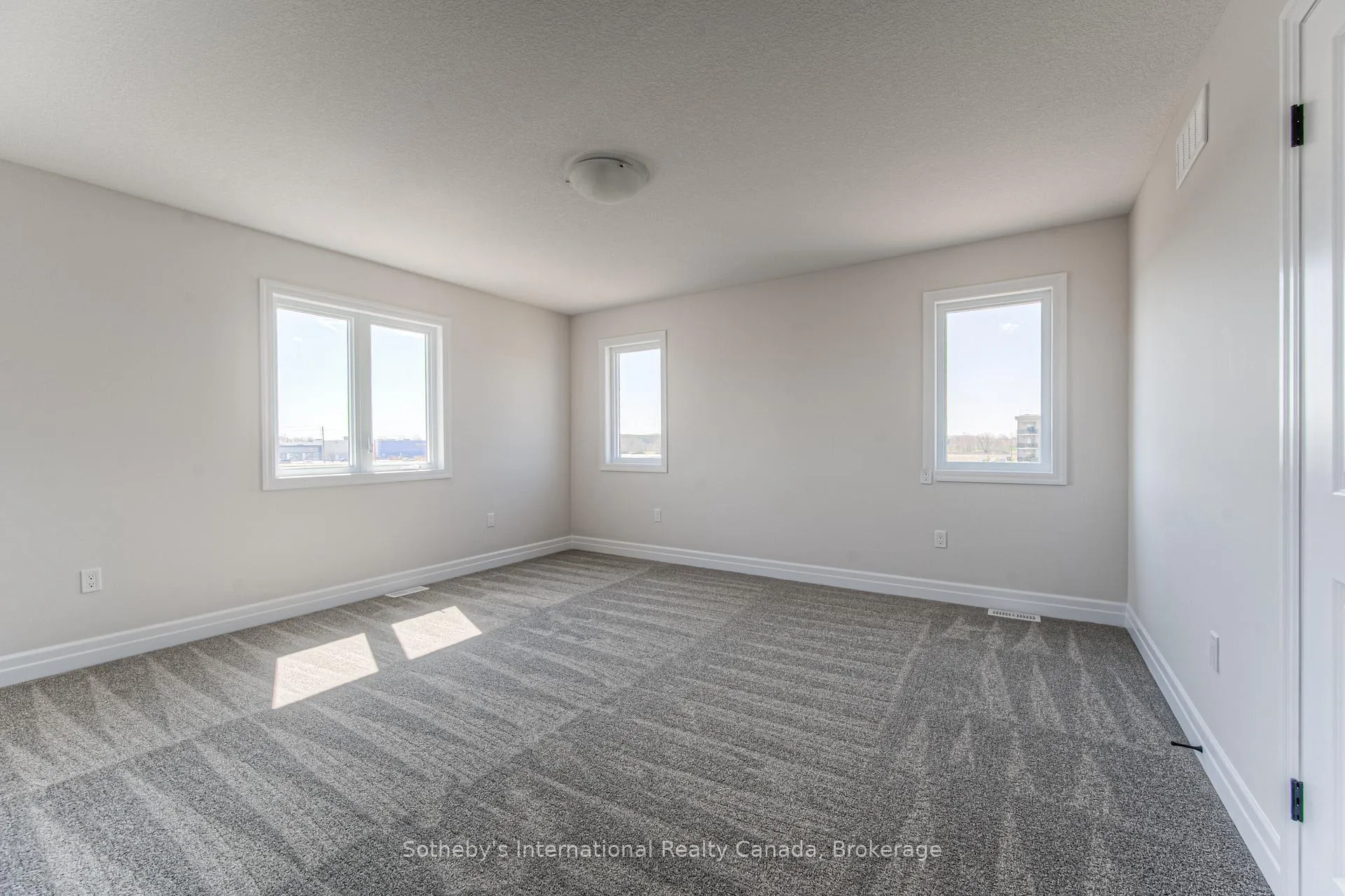 Photo 24 of 672 Wray Avenue S, North Perth, Listowel — HOMEH