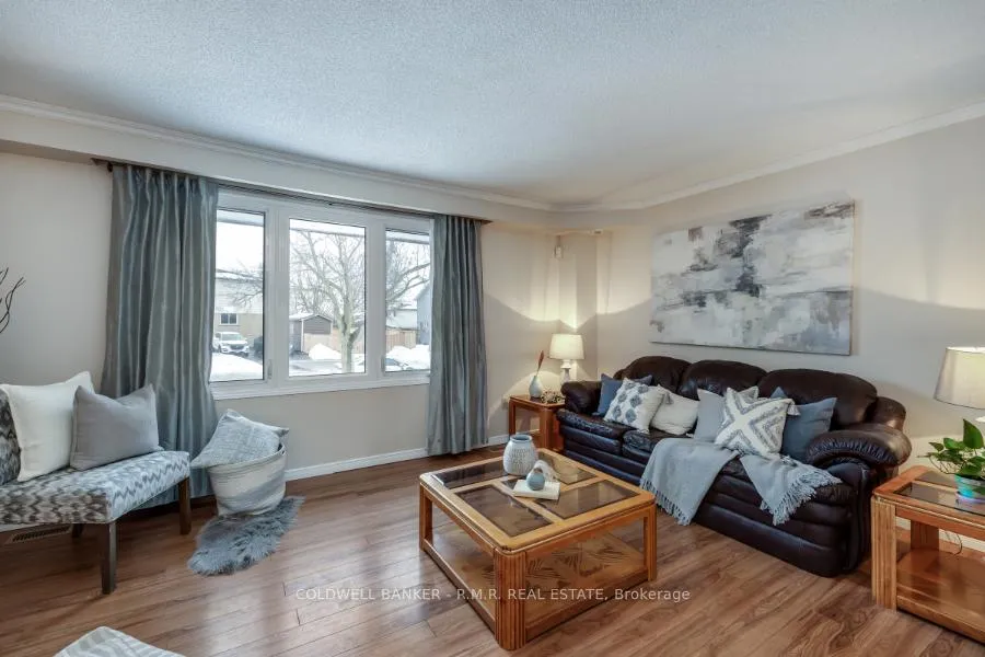 Photo 8 of 80 Little Avenue, Clarington, Bowmanville — HOMEH