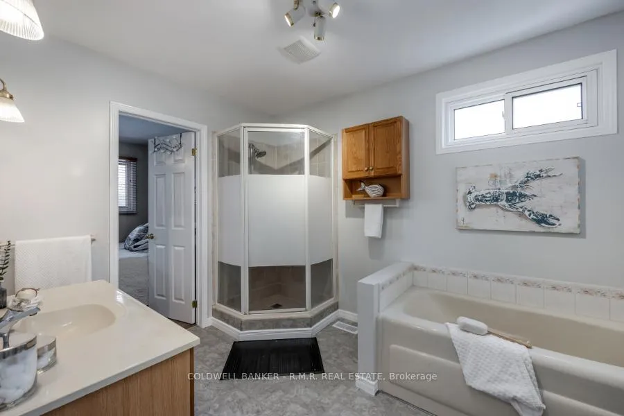 Photo 22 of 80 Little Avenue, Clarington, Bowmanville — HOMEH