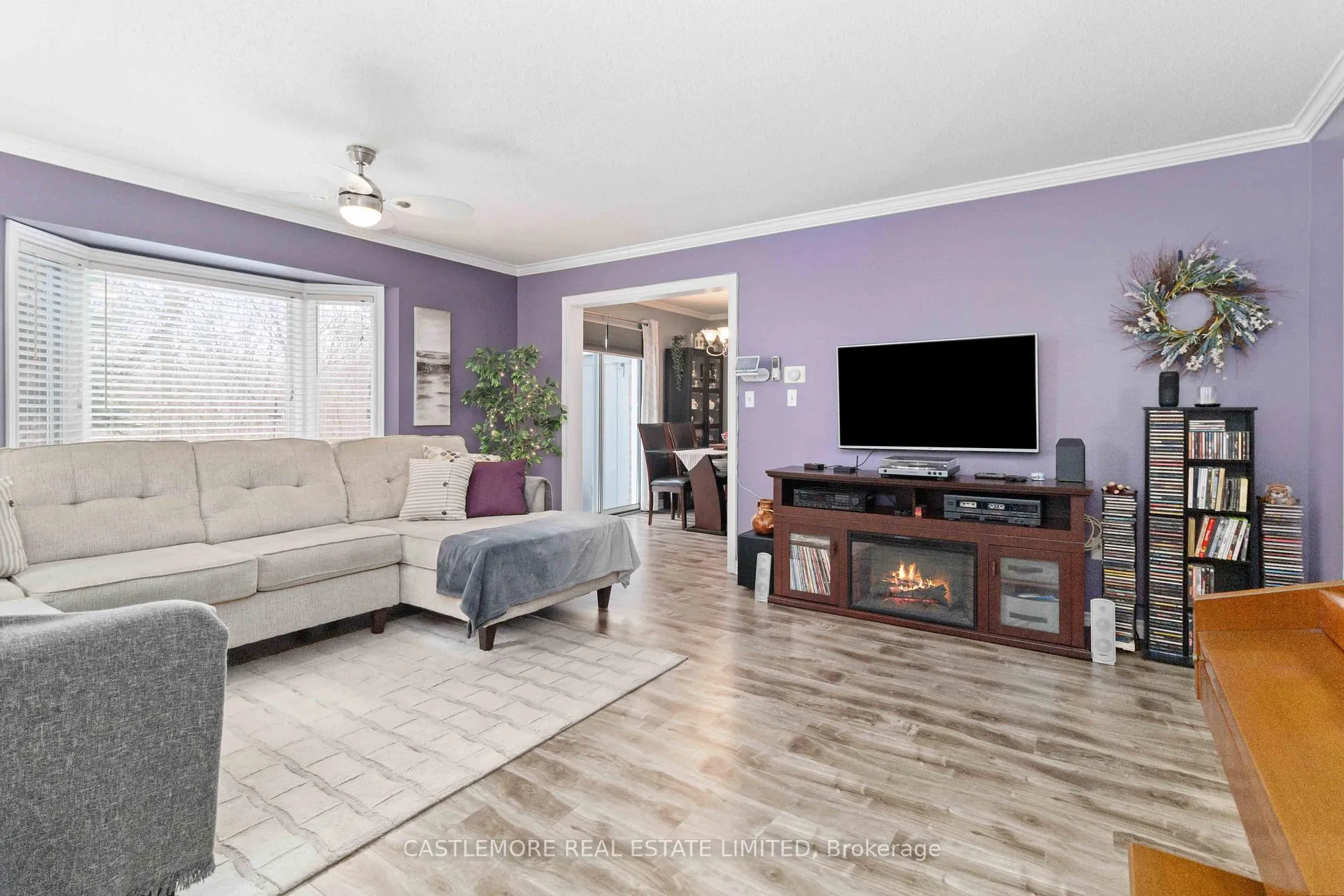 Photo 6 of 92 pressed brick Drive S, Brampton, Brampton North — HOMEH