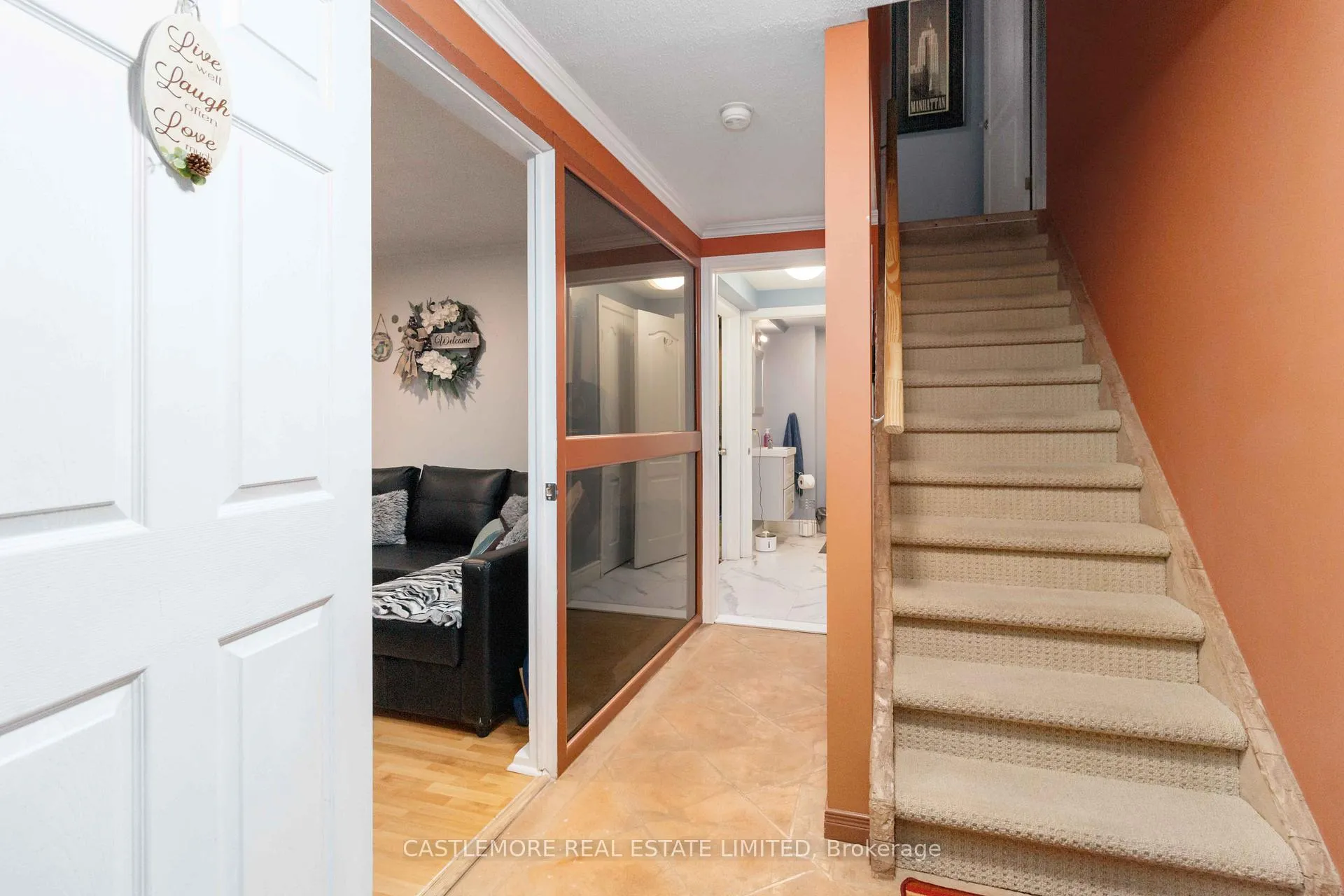 Photo 20 of 92 pressed brick Drive S, Brampton, Brampton North — HOMEH