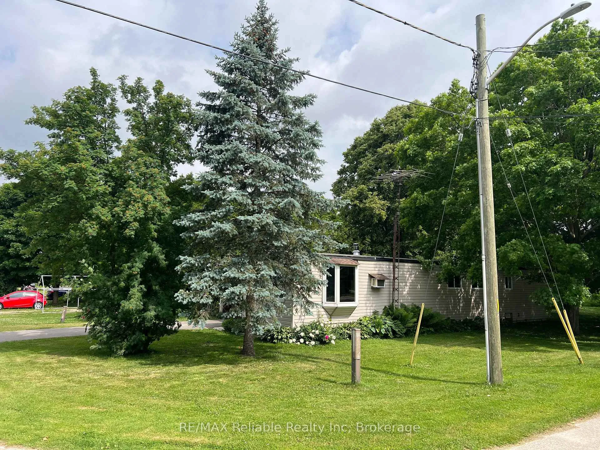 Photo 5 of 31 Trailer Park Road, Huron East, Brussels — HOMEH
