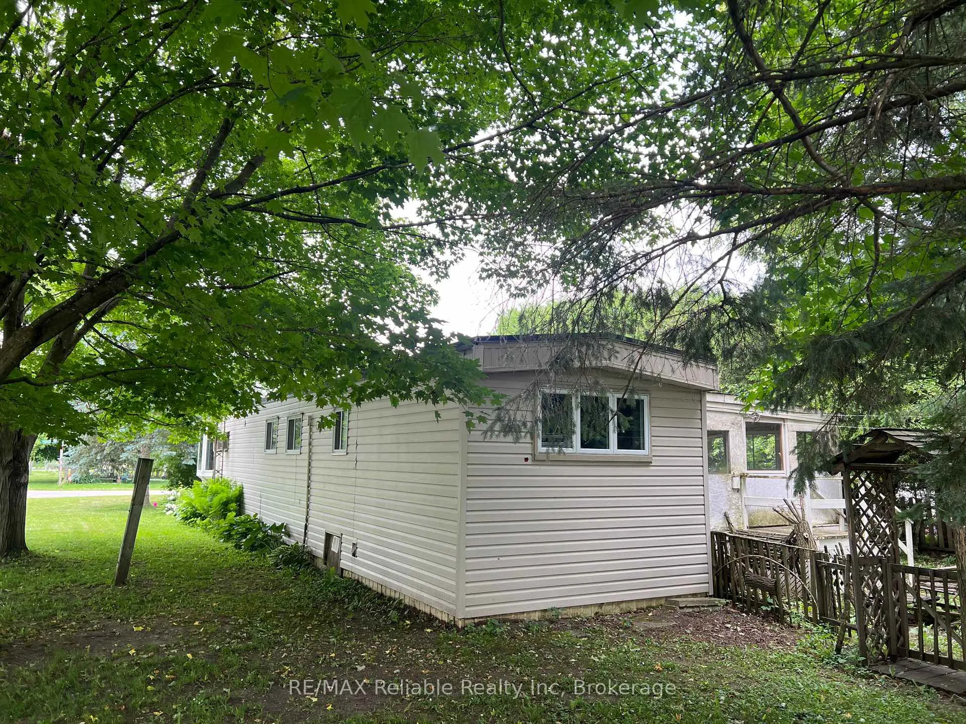Photo 7 of 31 Trailer Park Road, Huron East, Brussels — HOMEH