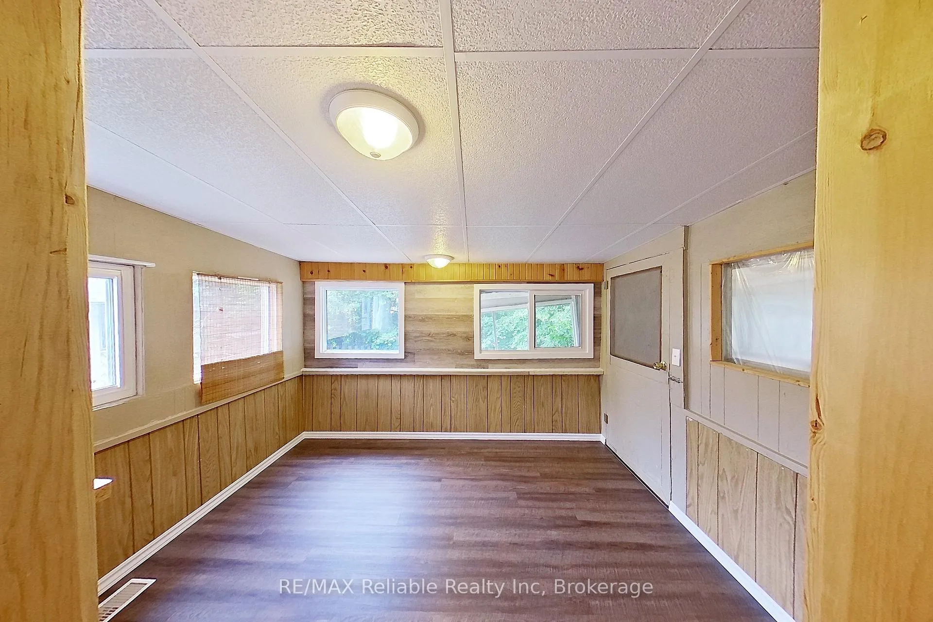 Photo 39 of 31 Trailer Park Road, Huron East, Brussels — HOMEH