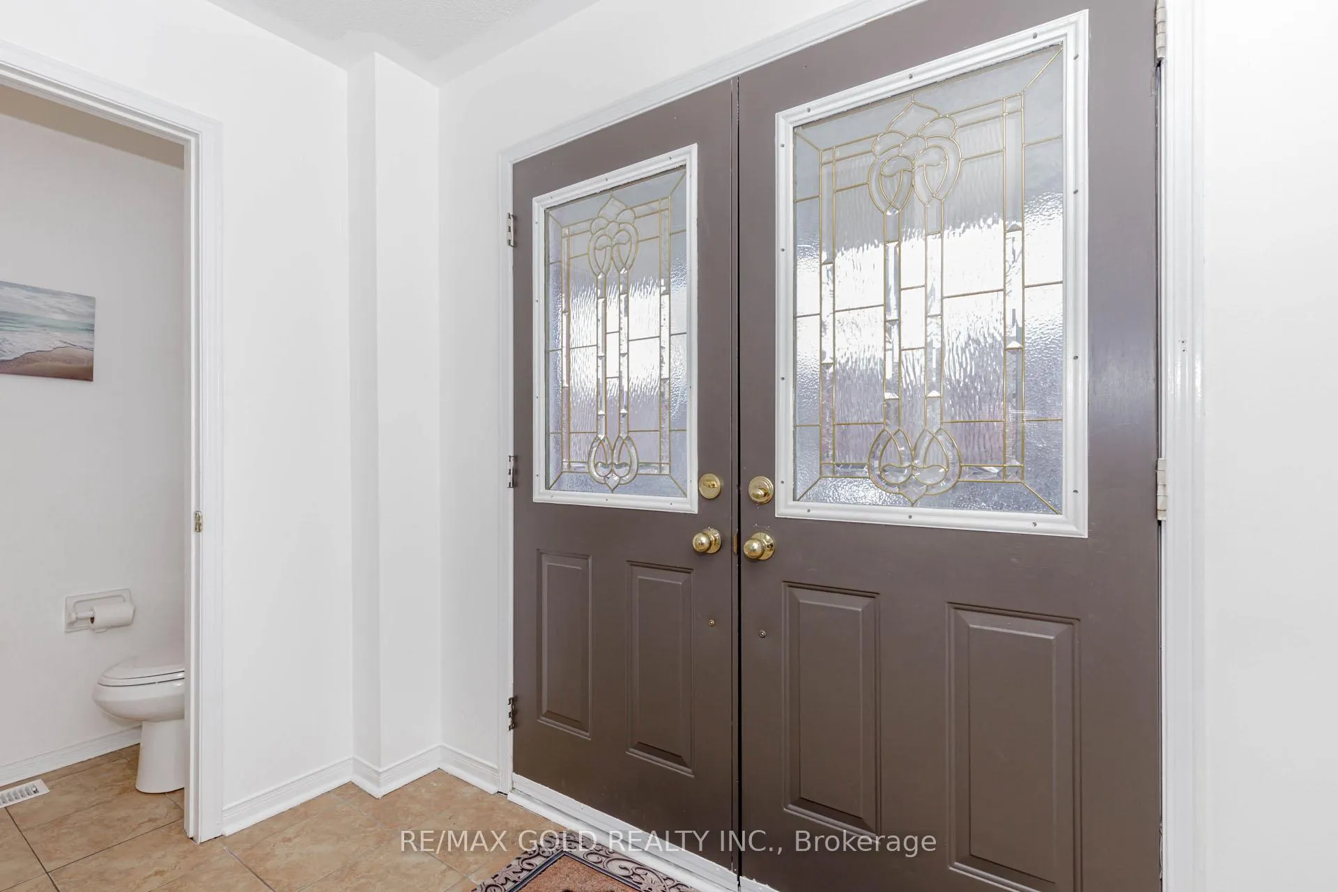 Photo 4 of 17 Roxton Crescent, Brampton, Fletcher's Meadow — HOMEH