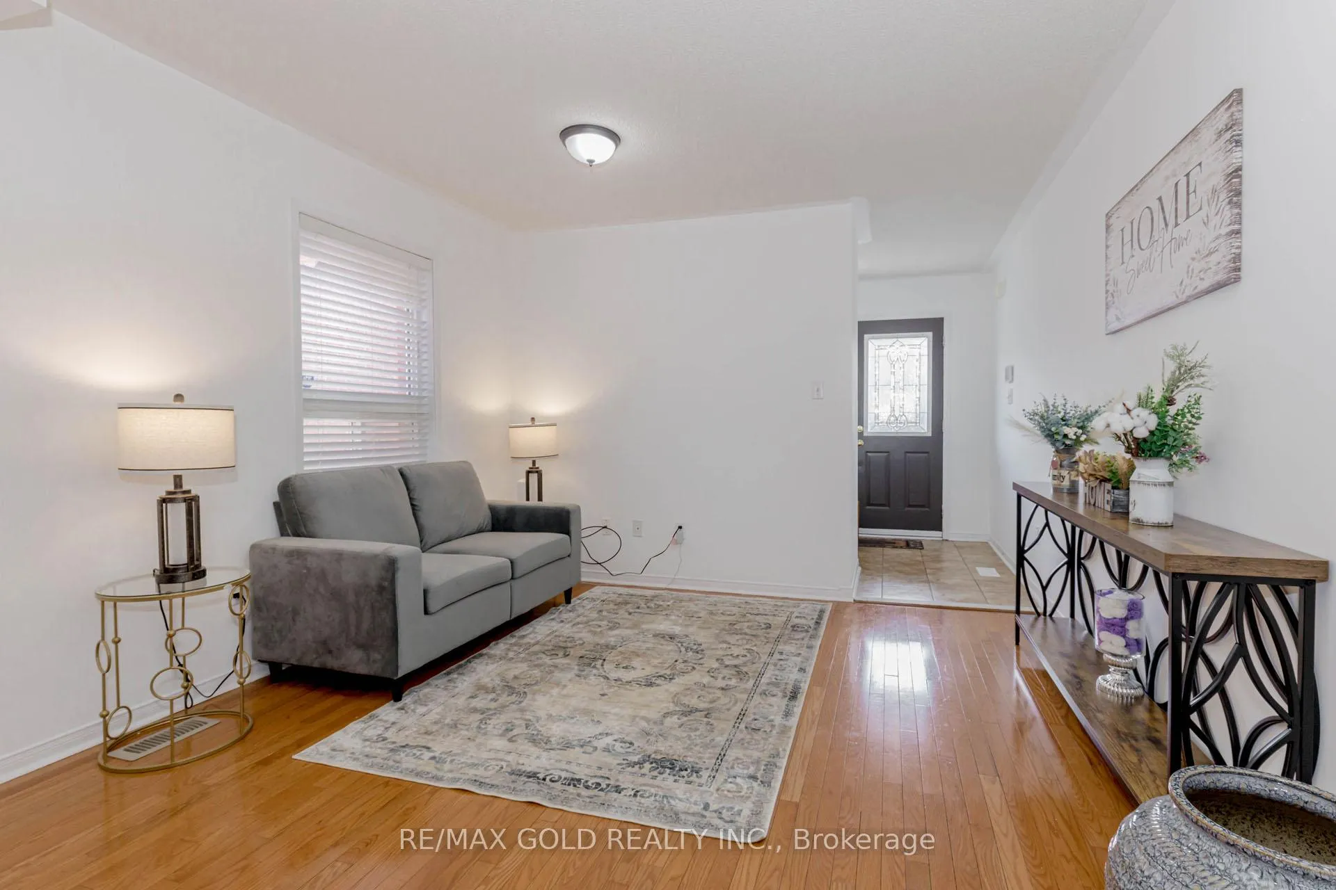 Photo 7 of 17 Roxton Crescent, Brampton, Fletcher's Meadow — HOMEH