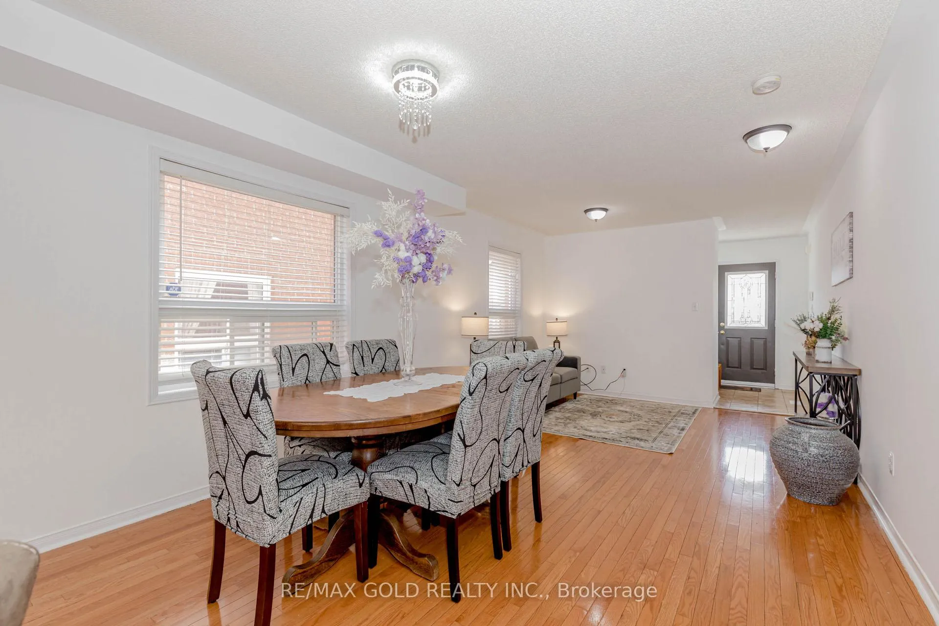 Photo 9 of 17 Roxton Crescent, Brampton, Fletcher's Meadow — HOMEH