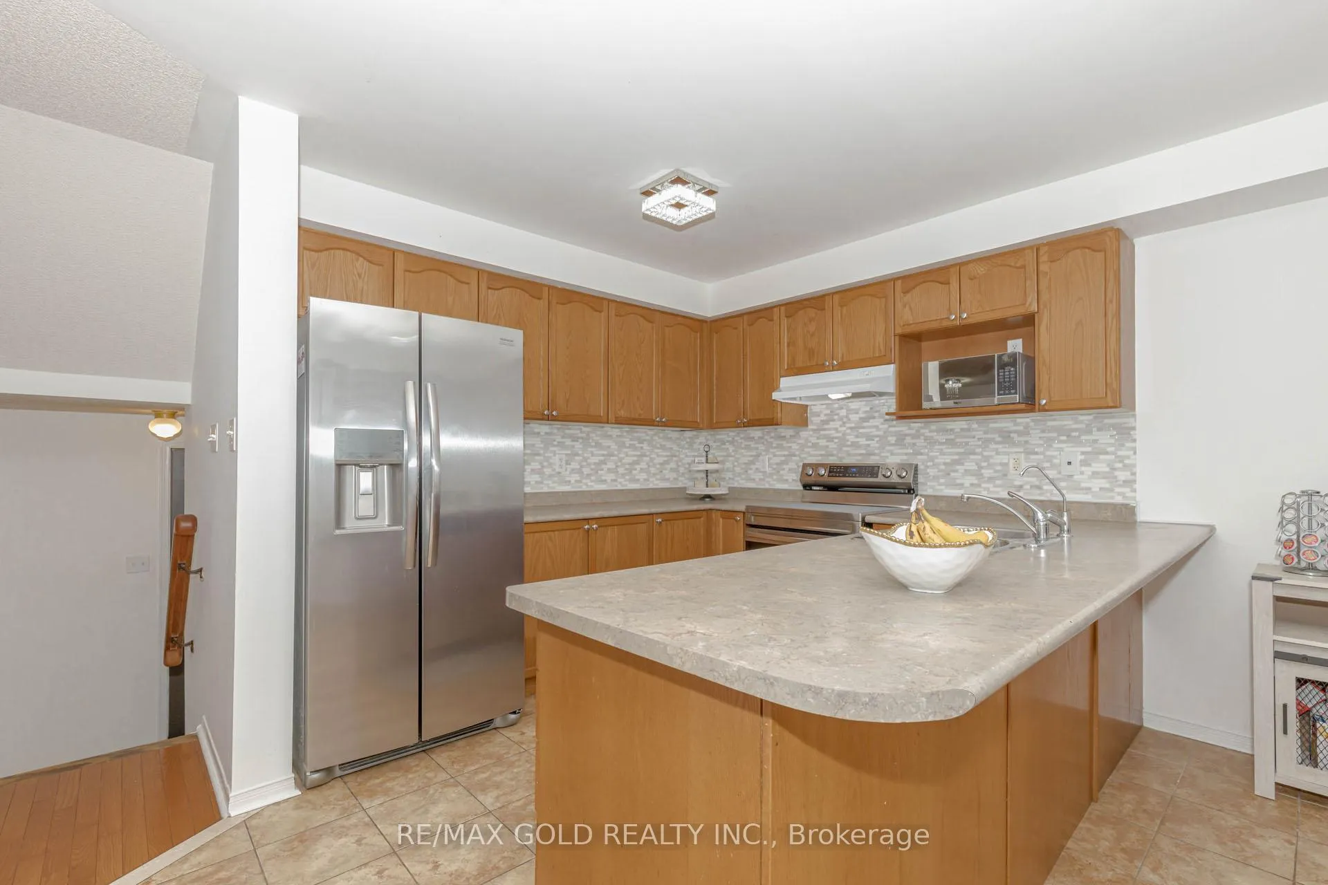 Photo 14 of 17 Roxton Crescent, Brampton, Fletcher's Meadow — HOMEH