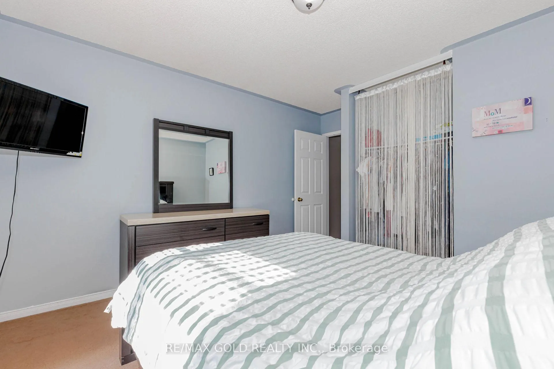 Photo 33 of 17 Roxton Crescent, Brampton, Fletcher's Meadow — HOMEH