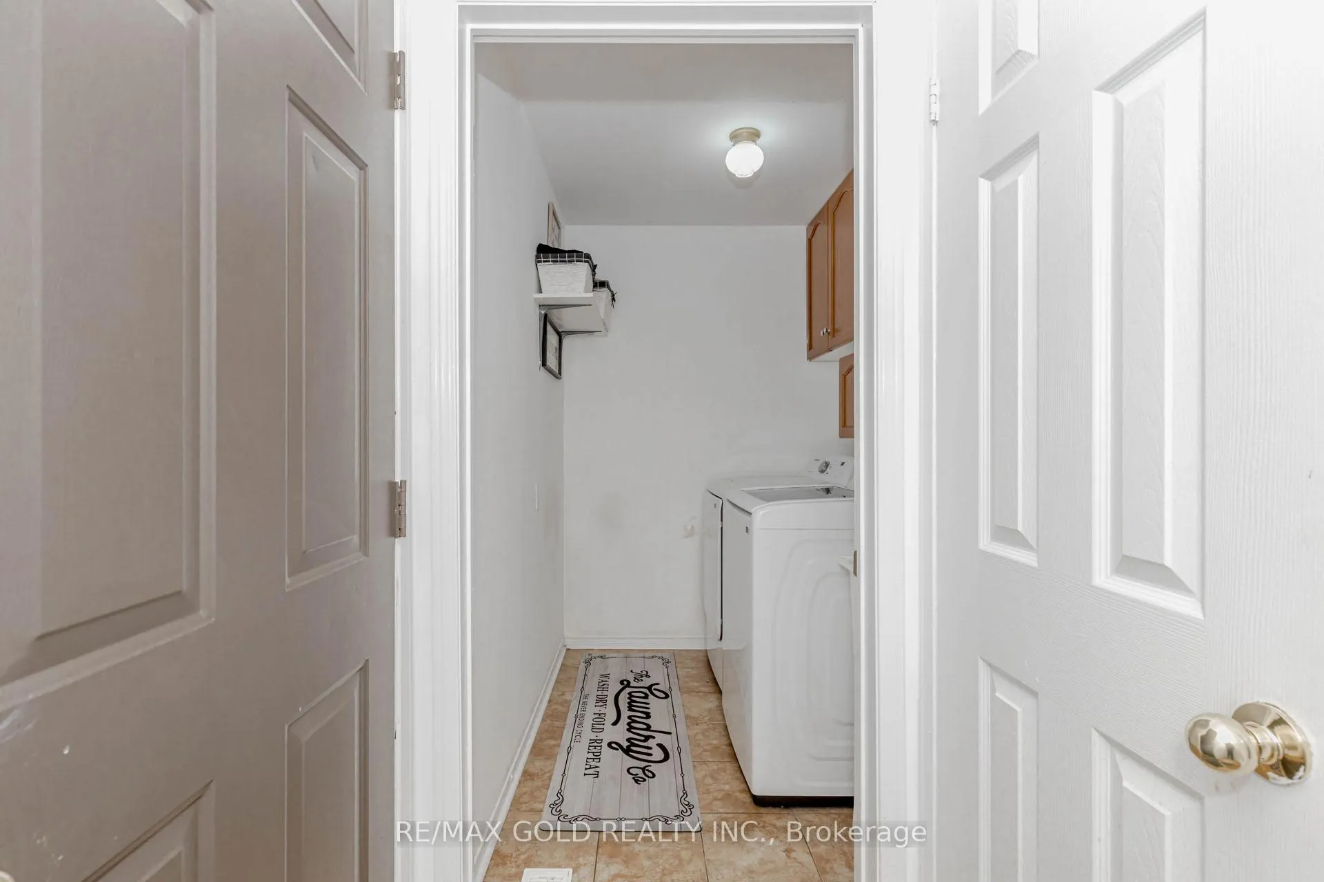 Photo 34 of 17 Roxton Crescent, Brampton, Fletcher's Meadow — HOMEH