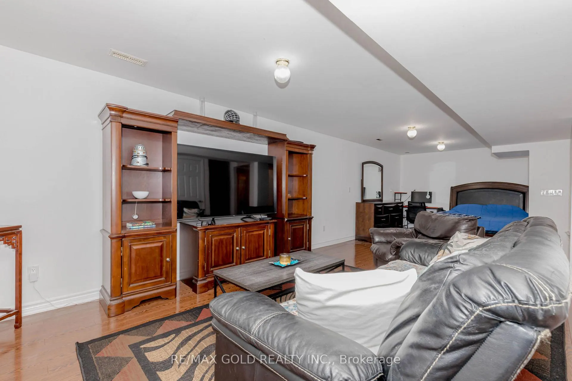 Photo 39 of 17 Roxton Crescent, Brampton, Fletcher's Meadow — HOMEH