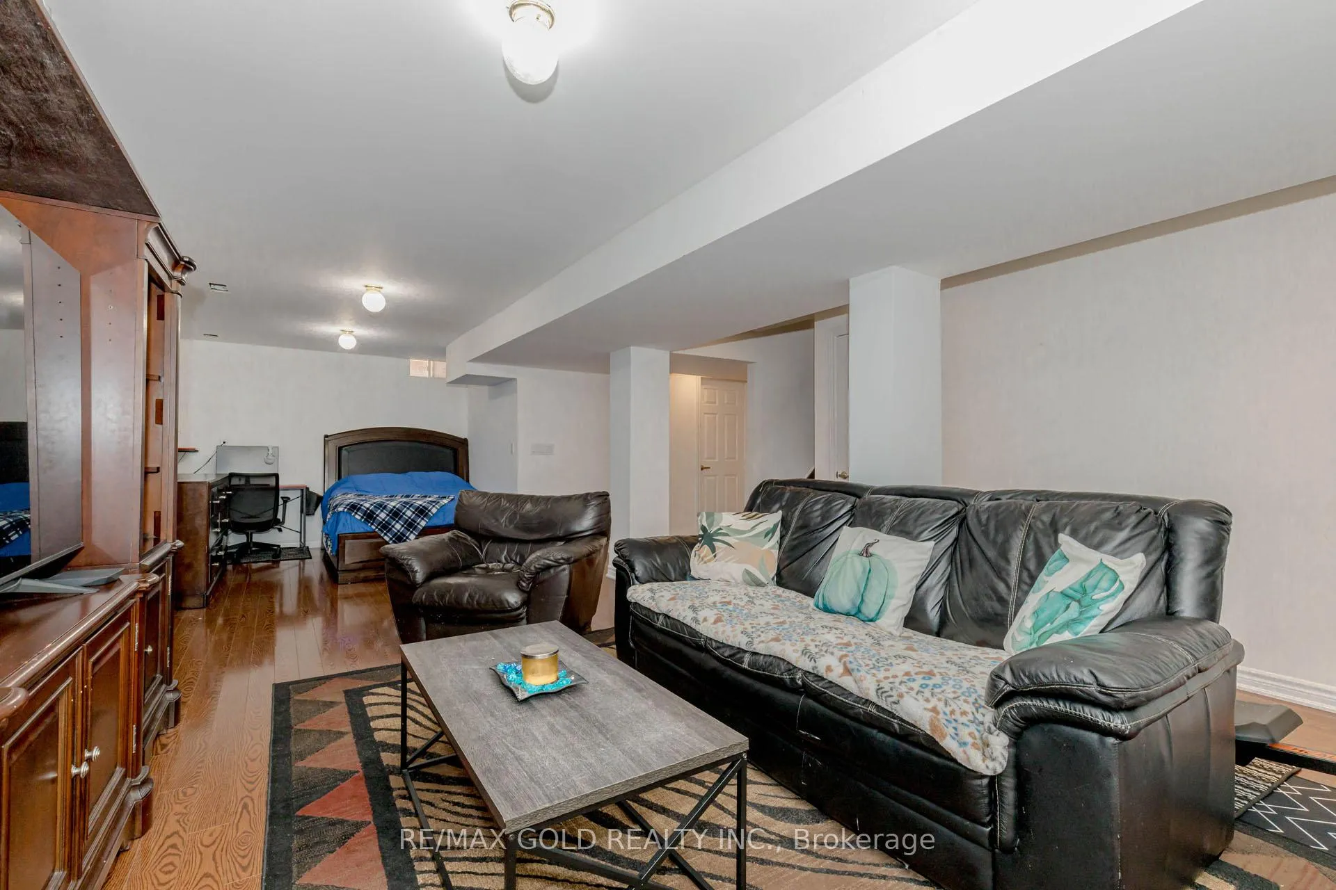 Photo 40 of 17 Roxton Crescent, Brampton, Fletcher's Meadow — HOMEH